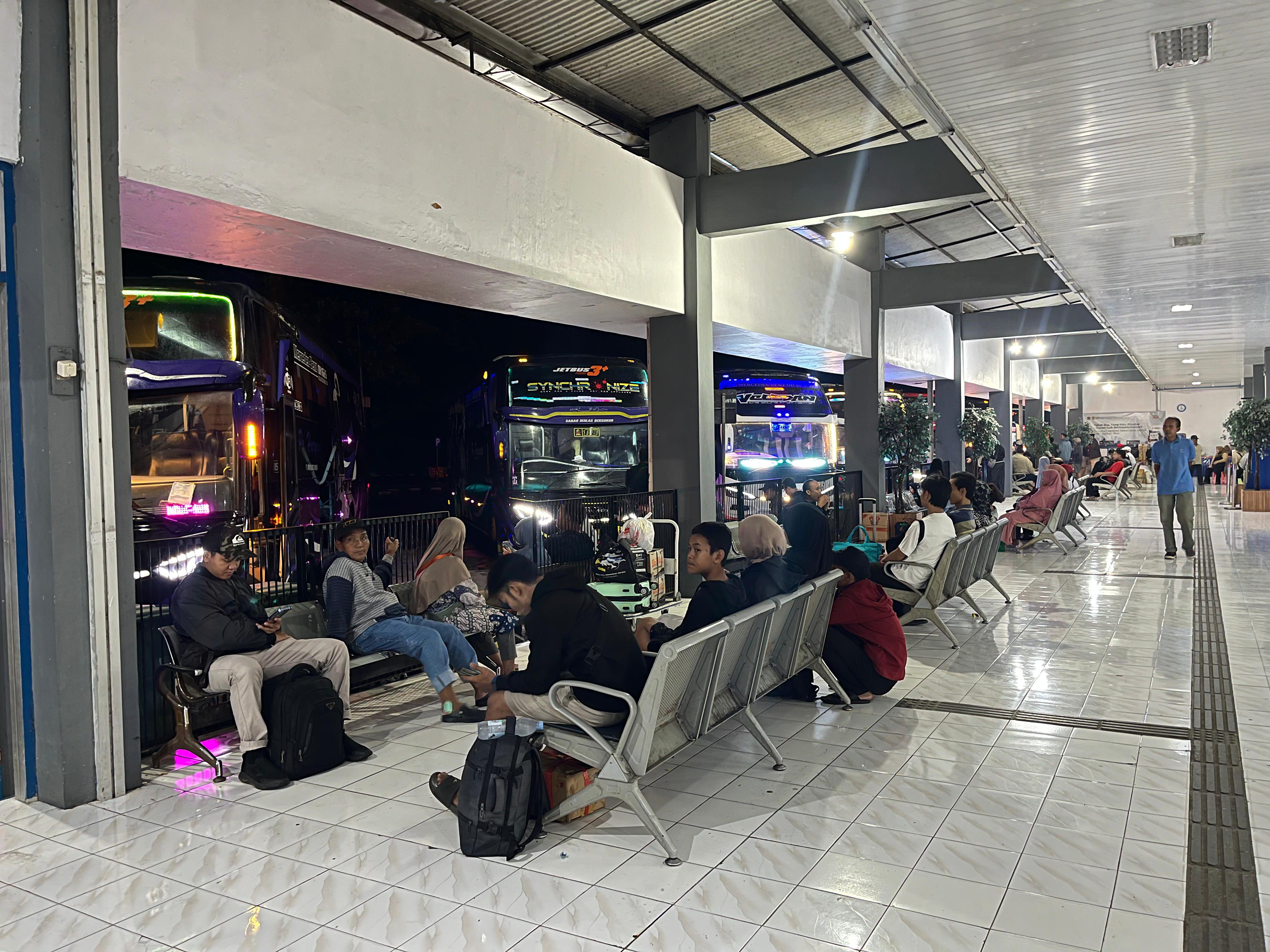 Suasana di Terminal Tipe A Giru Adipura Wonogiri Sabtu (4/1/2026) petang.