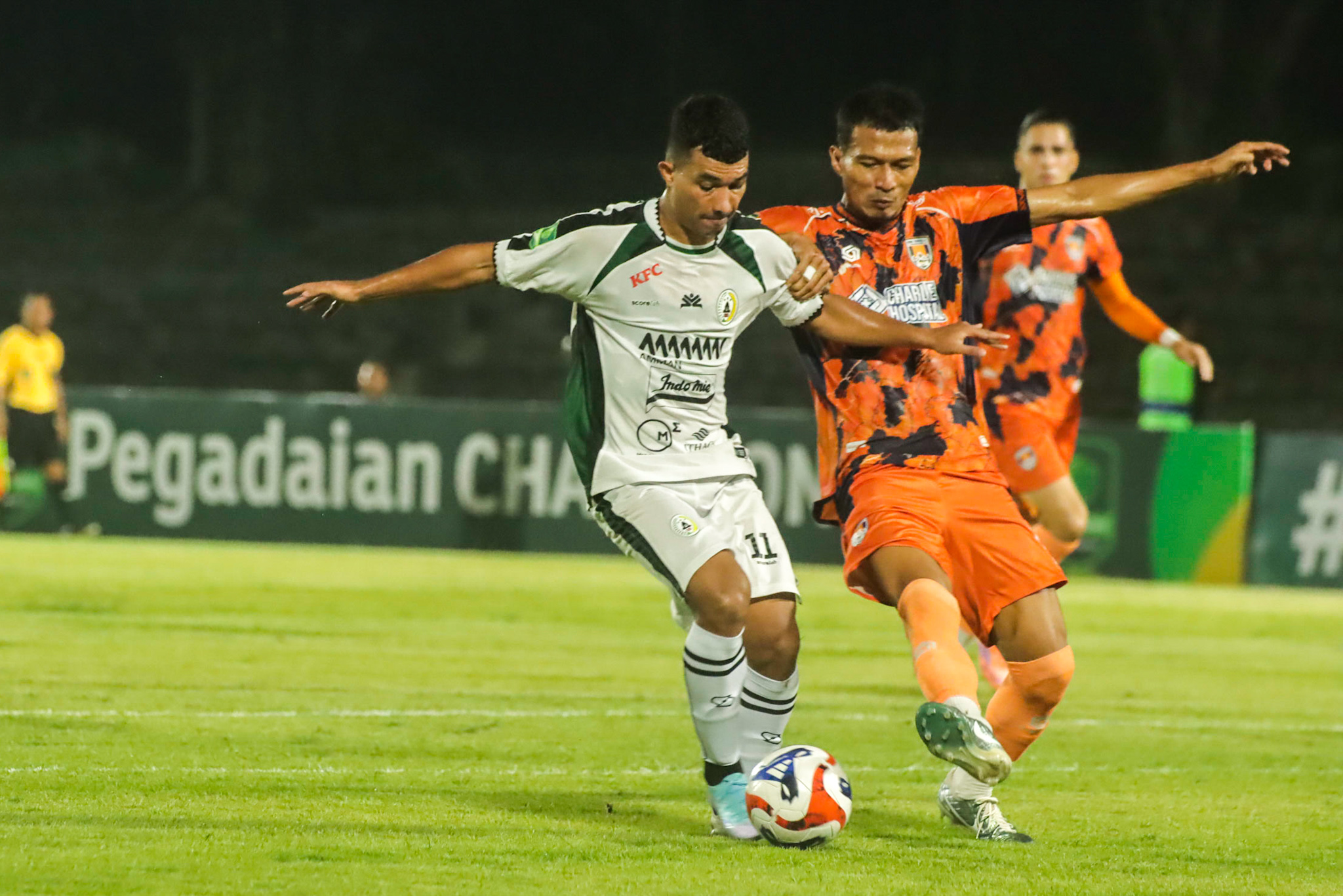 Laga Kendal Tornado FC vs PSS Sleman di Stadion Sriwedari, Senin (5/1/2026).
