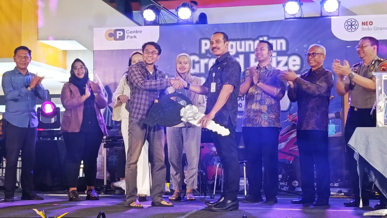 Pengundian Grand Prize Parkir Berhadiah hasil kolaborasi antara Neo Solo Grand Mall dengan Centre Park, Sabtu (10/1/2025).