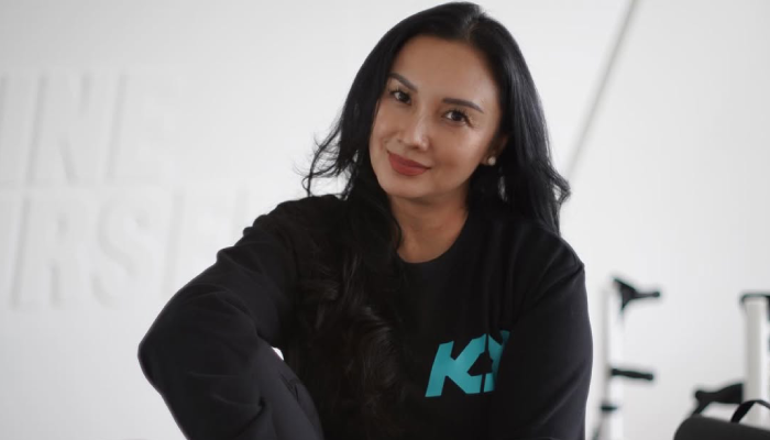 Tata Cahyani.