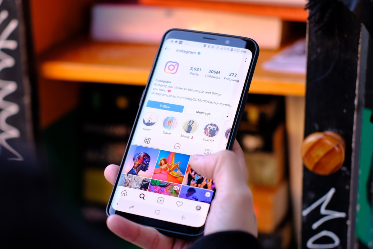 Email Reset Password Instagram tiba-tiba masuk tanpa diminta? Ini penjelasan resmi Meta, dugaan kebocoran data, dan cara mengamankan akun.