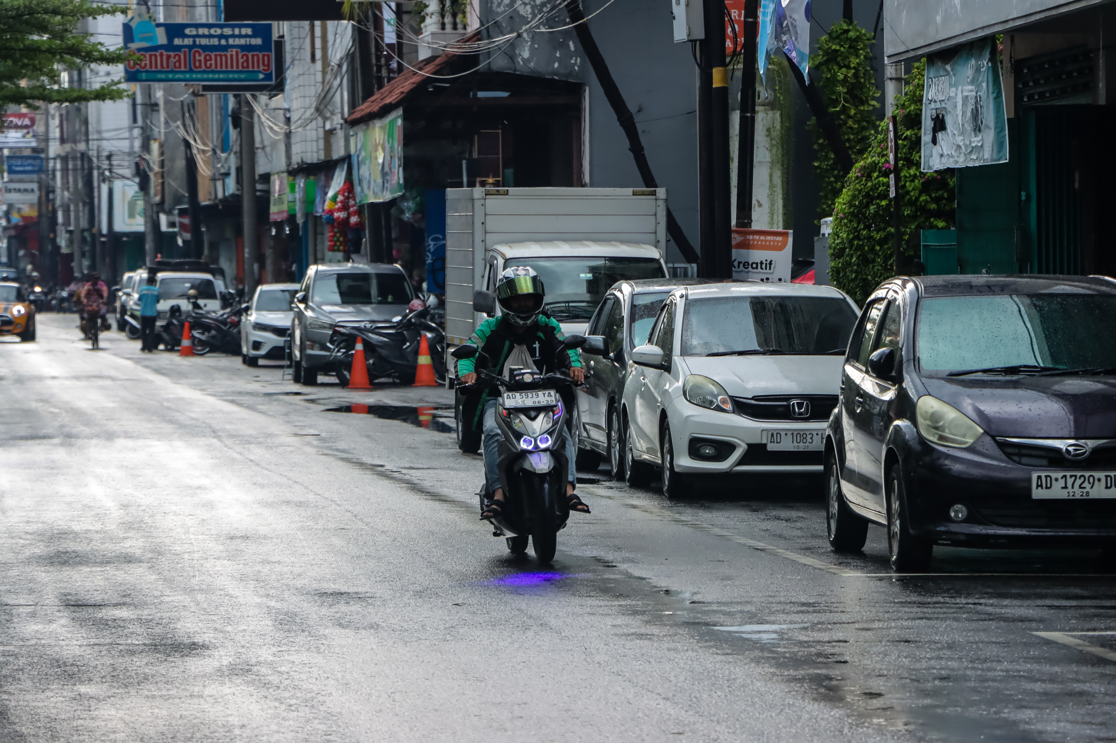 Penataan koridor Yos Sudarso Solo bisa juga berdampak pada ekonomi. (M Ihsan/Radar Solo)