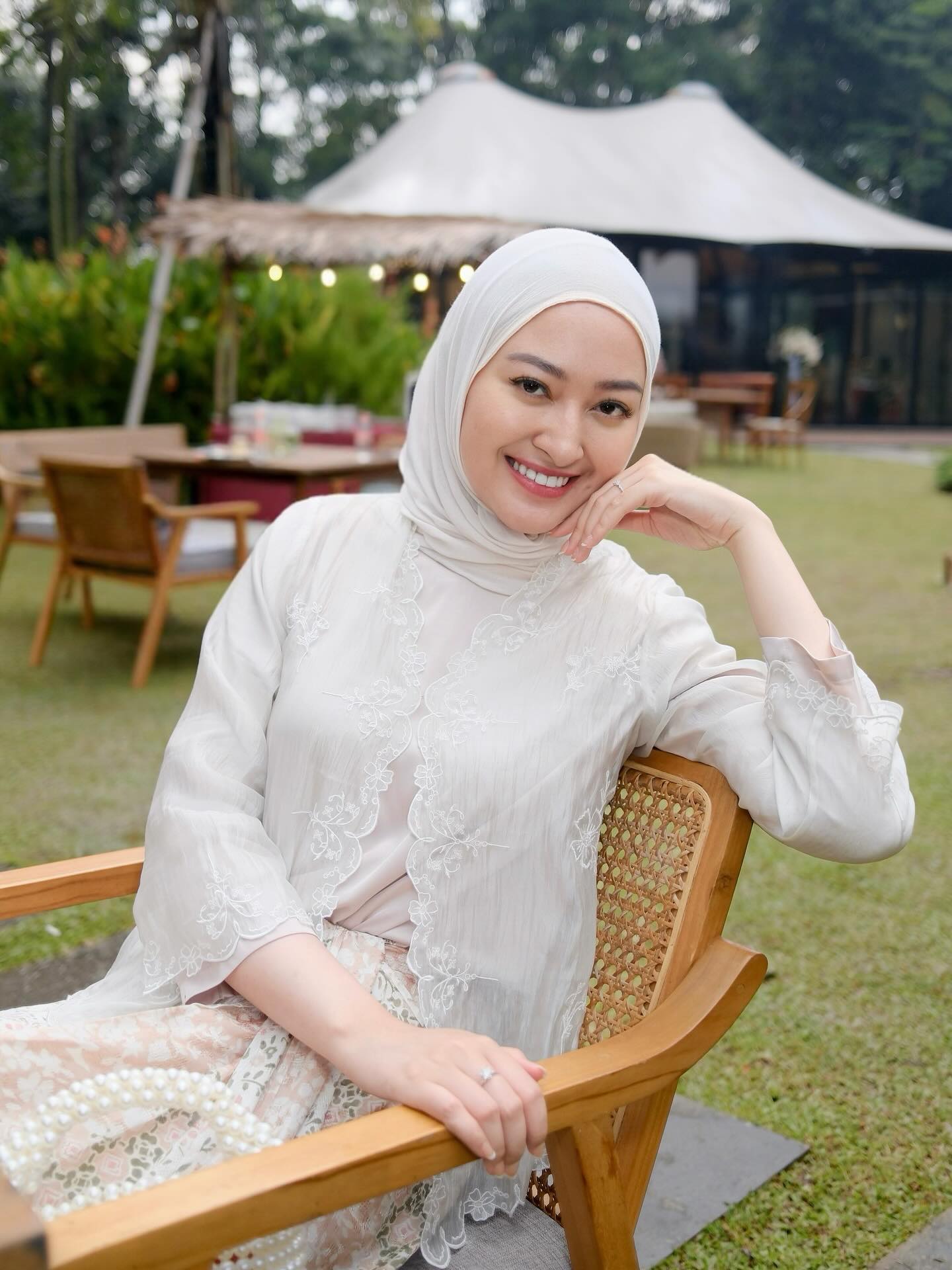 Siapa Sosok Puteri Modiyanti? Saudara Darma Mangkuluhur yang Curi Perhatian di Acara Siraman Anak Tommy Soeharto