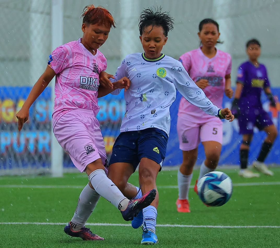 Pertandingan Hydroplus Soccer League di Kudus