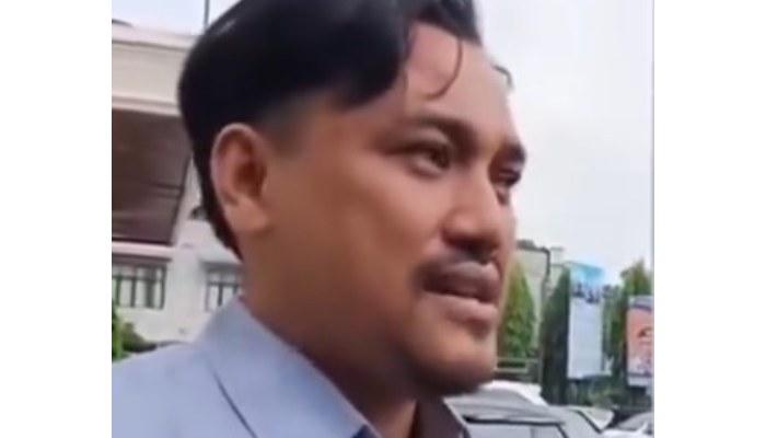 Agus Saputra, guru SMK Negeri di Jambi yang dikeroyok murid sendiri.