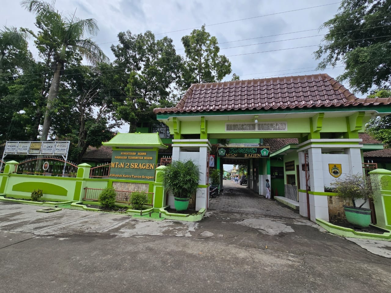 MTsN 2 Sragen di Kecamatan Tanon disorot dugaan penyunatan PIP. (Ahmad Khairudin/Radar Solo)