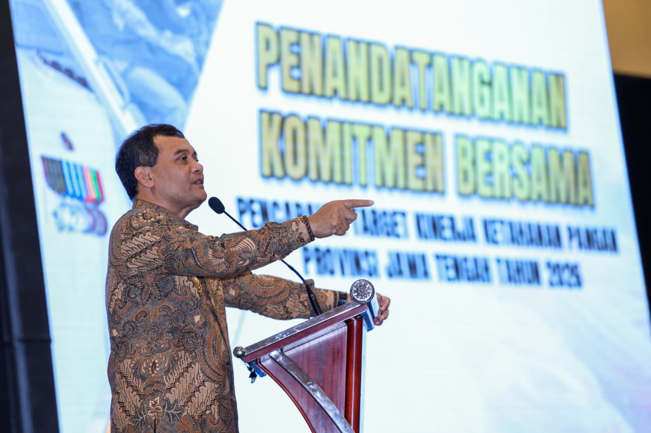 Gubernur Jateng Ahmad Luthfi dalam agenda Komitmen Bersama Pencapaian Target Kinerja Ketahanan Pangan Provinsi Jateng 2026  digelar di The Sunan Hotel, Kota Solo, Rabu (14/1/2026).