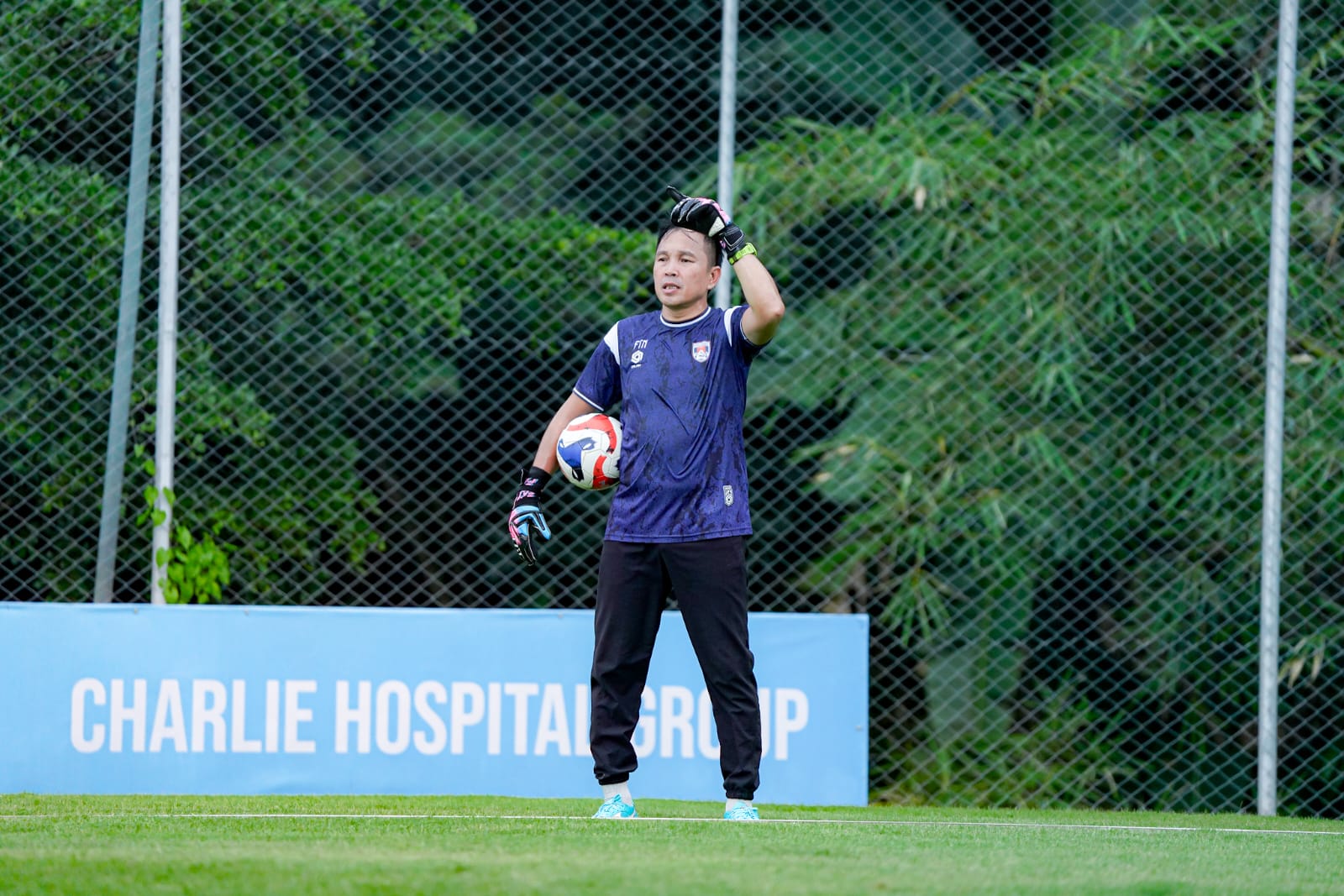 Joice Sorongan resmi ditunjuk jadi pelatih kiper Kendal Tornado FC di Championship 2025/2026