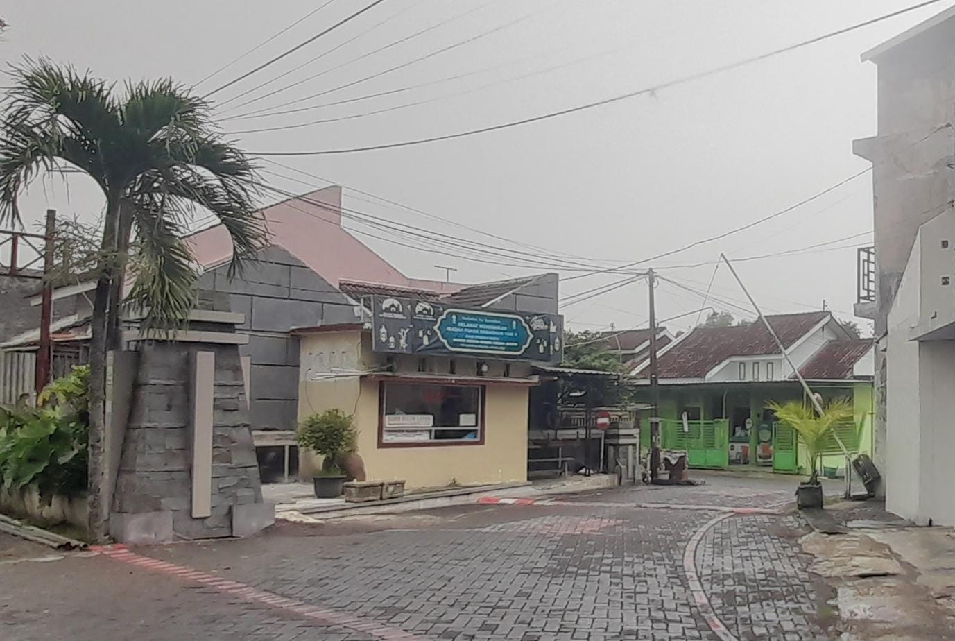 Kawasan tempat tinggal Hariadi, FOO Pesawat ATR 42-500 di Desa Jati, Jaten, Karanganyar.
