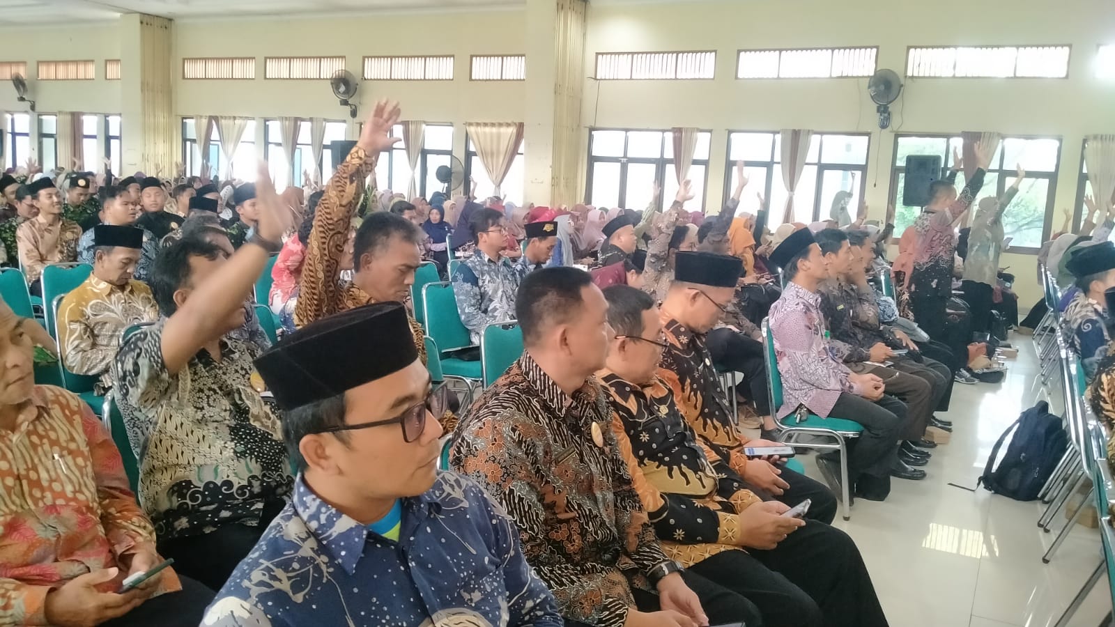 Ribuan guru mengikuti seminar di Gedung PGRI Wonogiri, Kamis (15/1/2026) lalu.