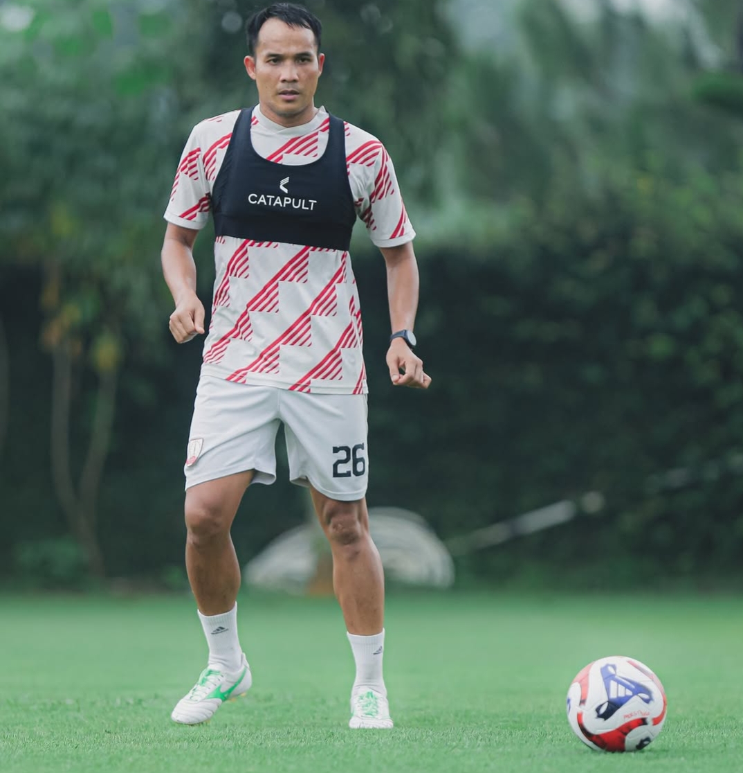 Bek Persis Solo Rian Miziar saat jalani latihan bersama tim, belum lama ini.
