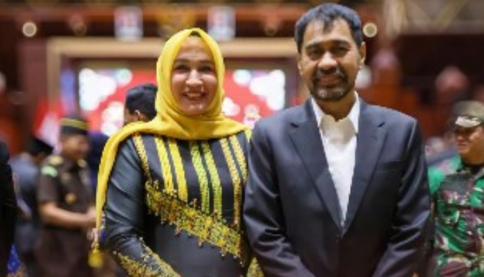 Gubernur Aceh Muzakir Manaf alias Mualem dan istri pertama&nbsp;Marlina Usman.