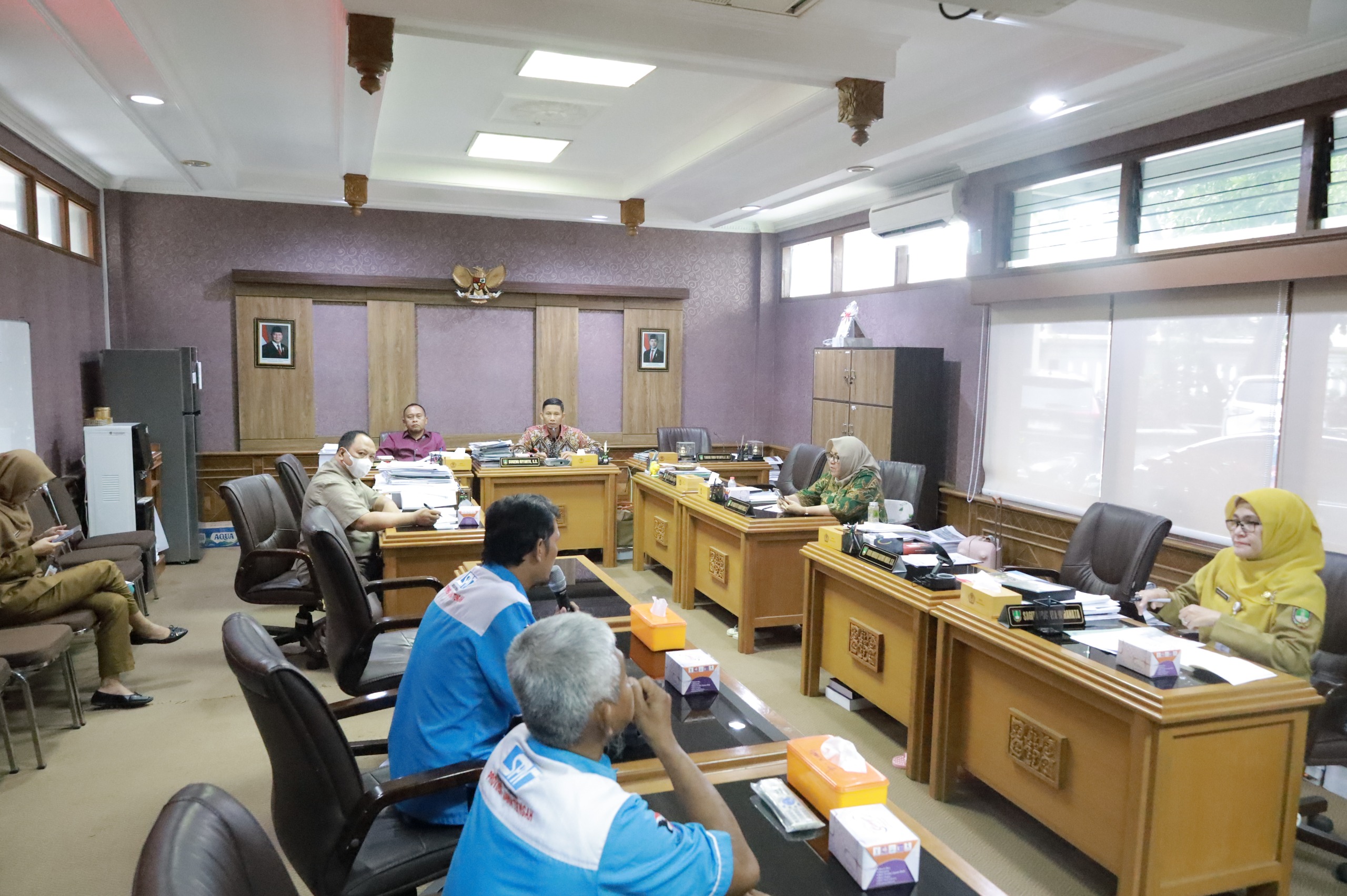 Serikat Pekerja Nasional (SPN) Pabrik Plastik Burung Mas lakukan audiensi ke DPRD Solo, Rabu (21/1/2026).