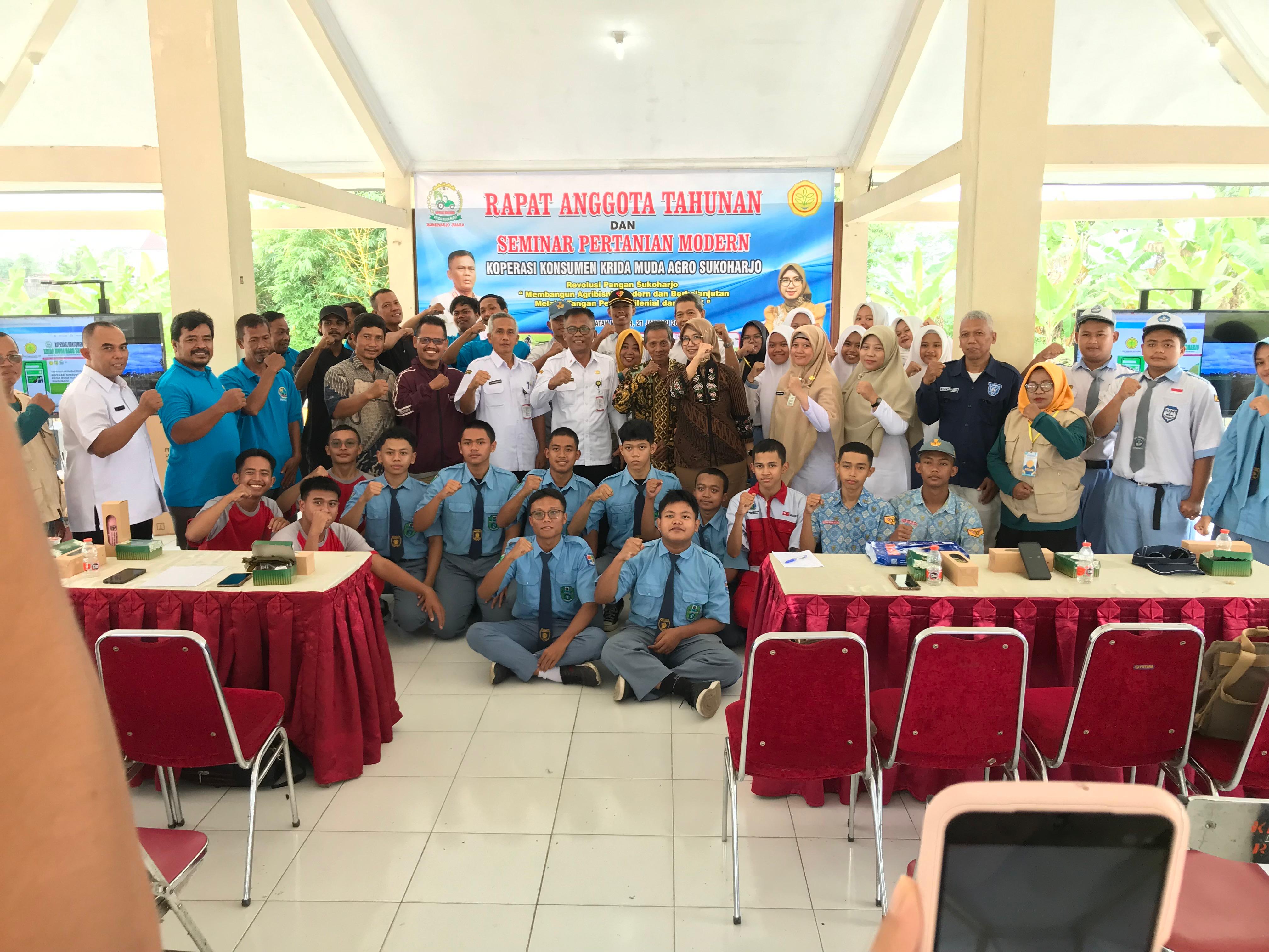 Seminar pertanian modern yang digelar Dispertanikan Sukoharjo dengan menggandeng pelajar SMK.