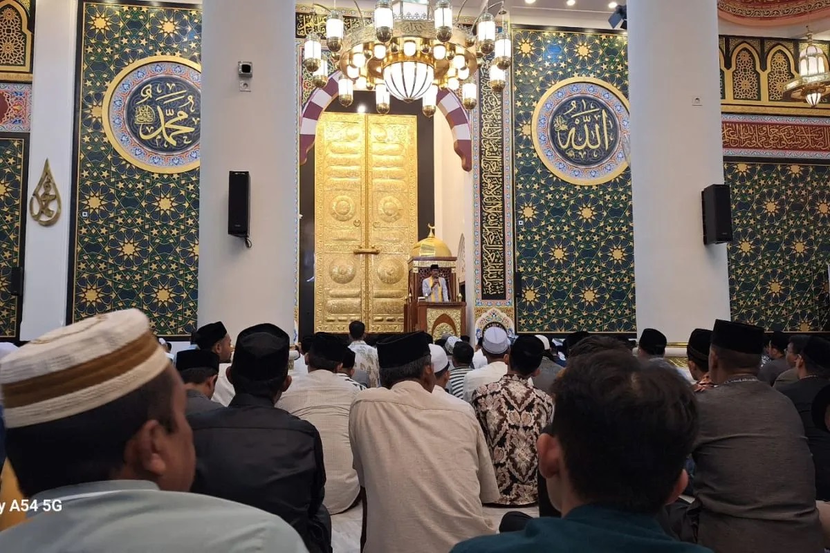 Teks Khutbah Jumat Bulan Syaban 23 Januari 2026 mengangkat makna Syaban sebagai pintu gerbang kemuliaan menuju Ramadhan.
