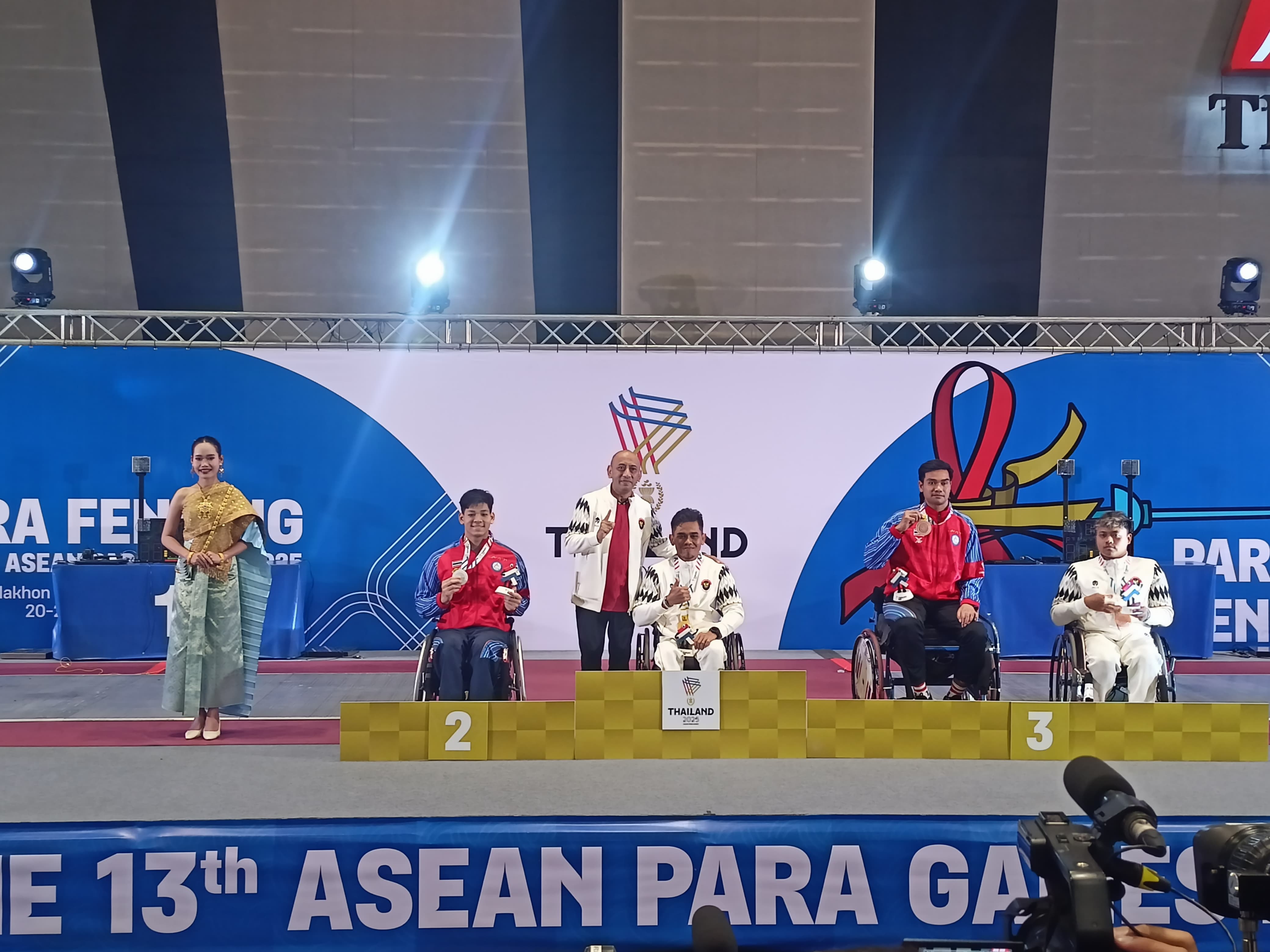 Atlet asal Kabupaten Klaten Akhmad Saidah sukses sumbangkan medali emas untuk kontingen Indonesia melalui cabor Para Fencing pada nomor Putra Floret Individual Kategori A ASEAN Para Games 2025. (Ist)