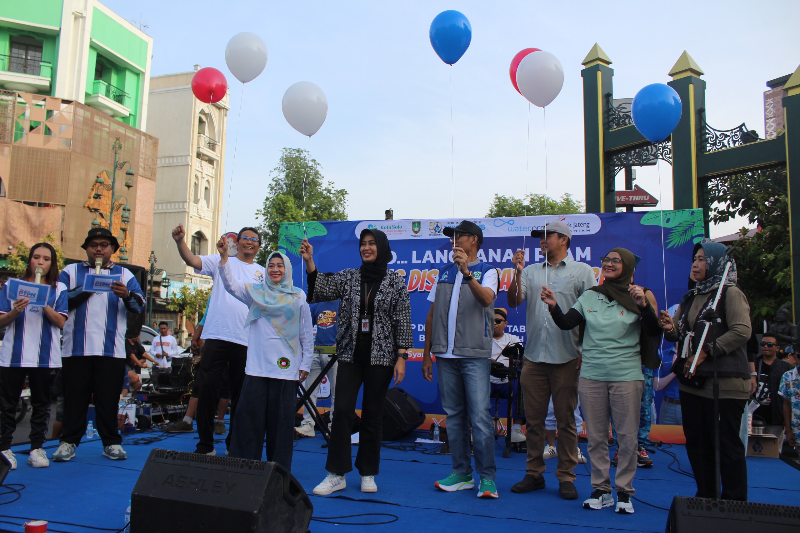 Perumda Air Minum Toya Wening Kota Surakarta dengan Bank Jateng Syariah dan Wakil Wali Kota Solo Astrid Widayani resmi meluncurkan program&nbsp;Fasilitas Pembiayaan Pemasangan Sambungan Rumah Baru di CFD.&nbsp;
