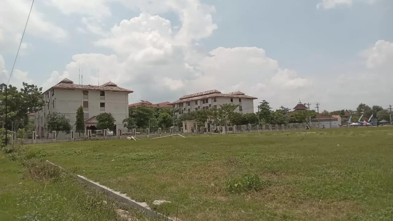 Rusunawa Joho di Kecamatan Sukoharjo tampak lengang.