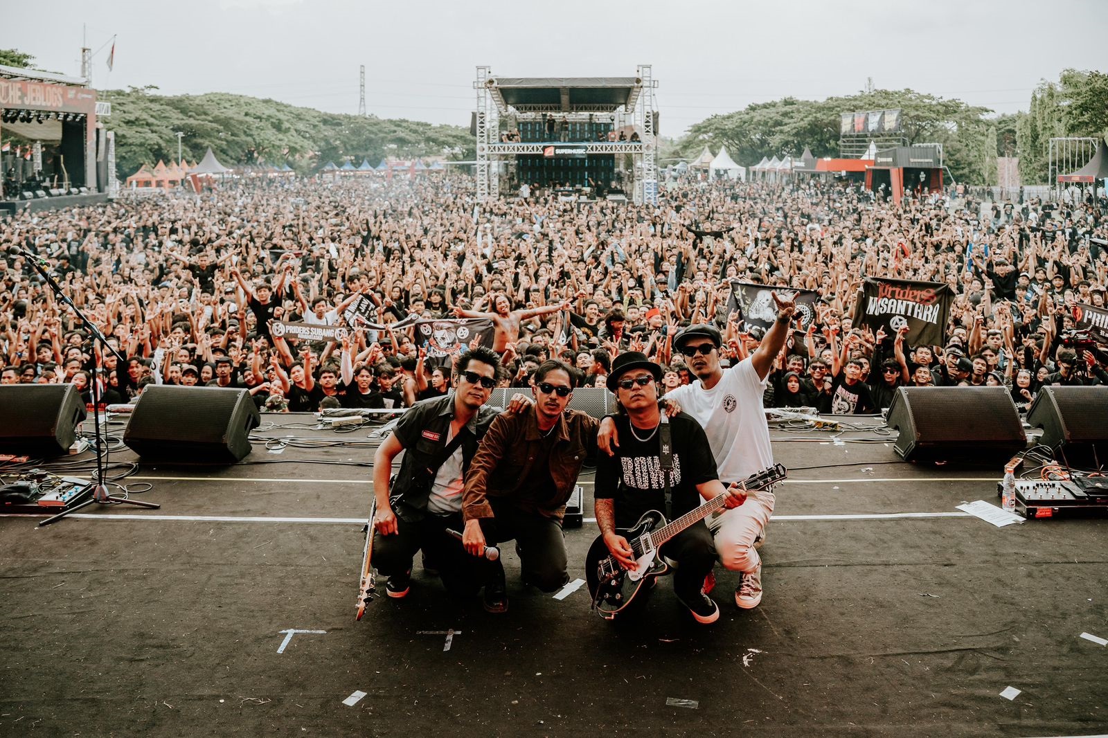 MCPR manggung di salah satu konser mereka dipenuhi massa penonton. (Dok MCPR)