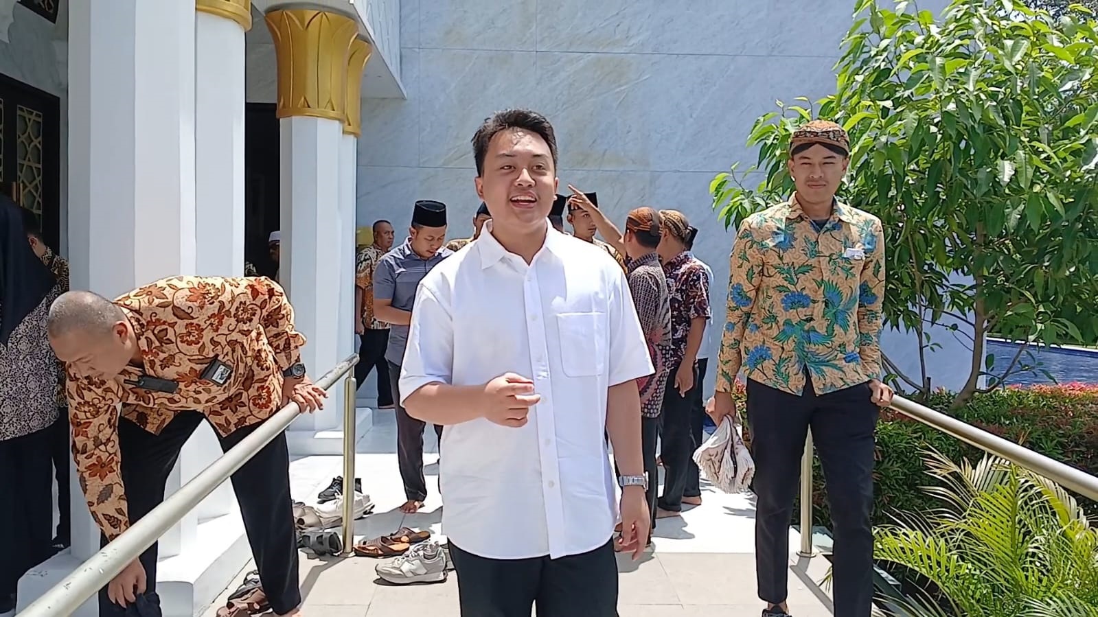 PB VIX Purbaya usai salah jumat di Masjid Raya Zayed, kemarin. (Ist)