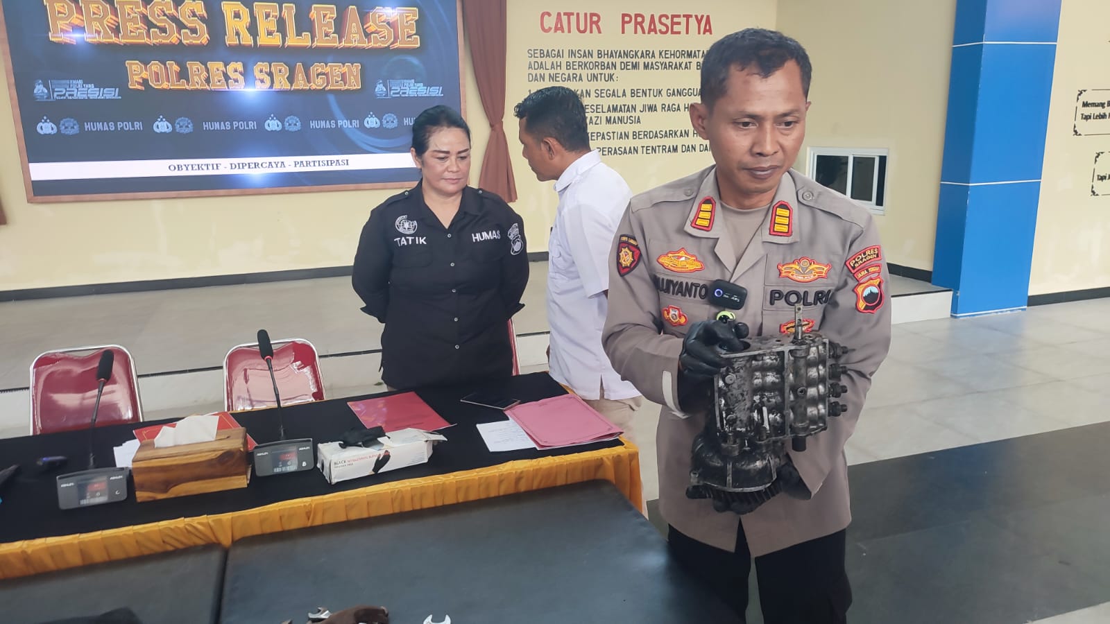 Barang bukti mesin bospom mesin truk diesel 120 PS yang dicuri pelaku diamankan di Mapolres Sragen.