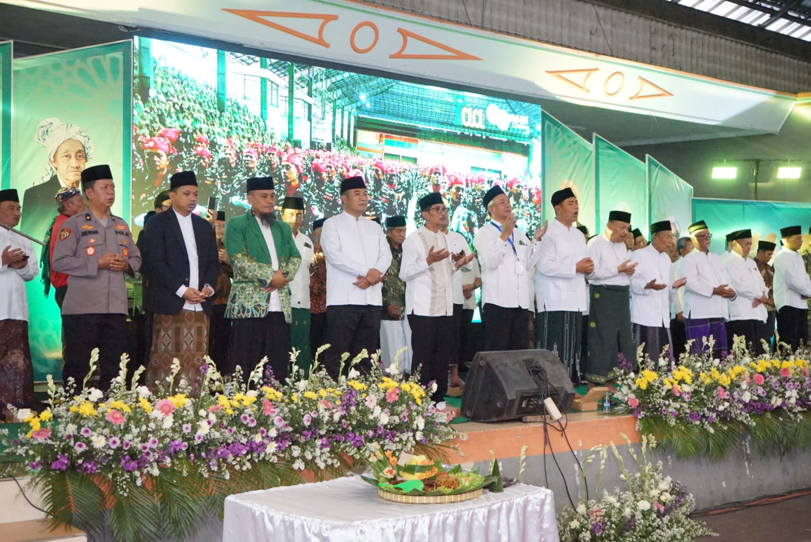 Puncak resepsi peringatan satu abad Nahdlatul Ulama (NU) di GOR Diponegoro Sragen.