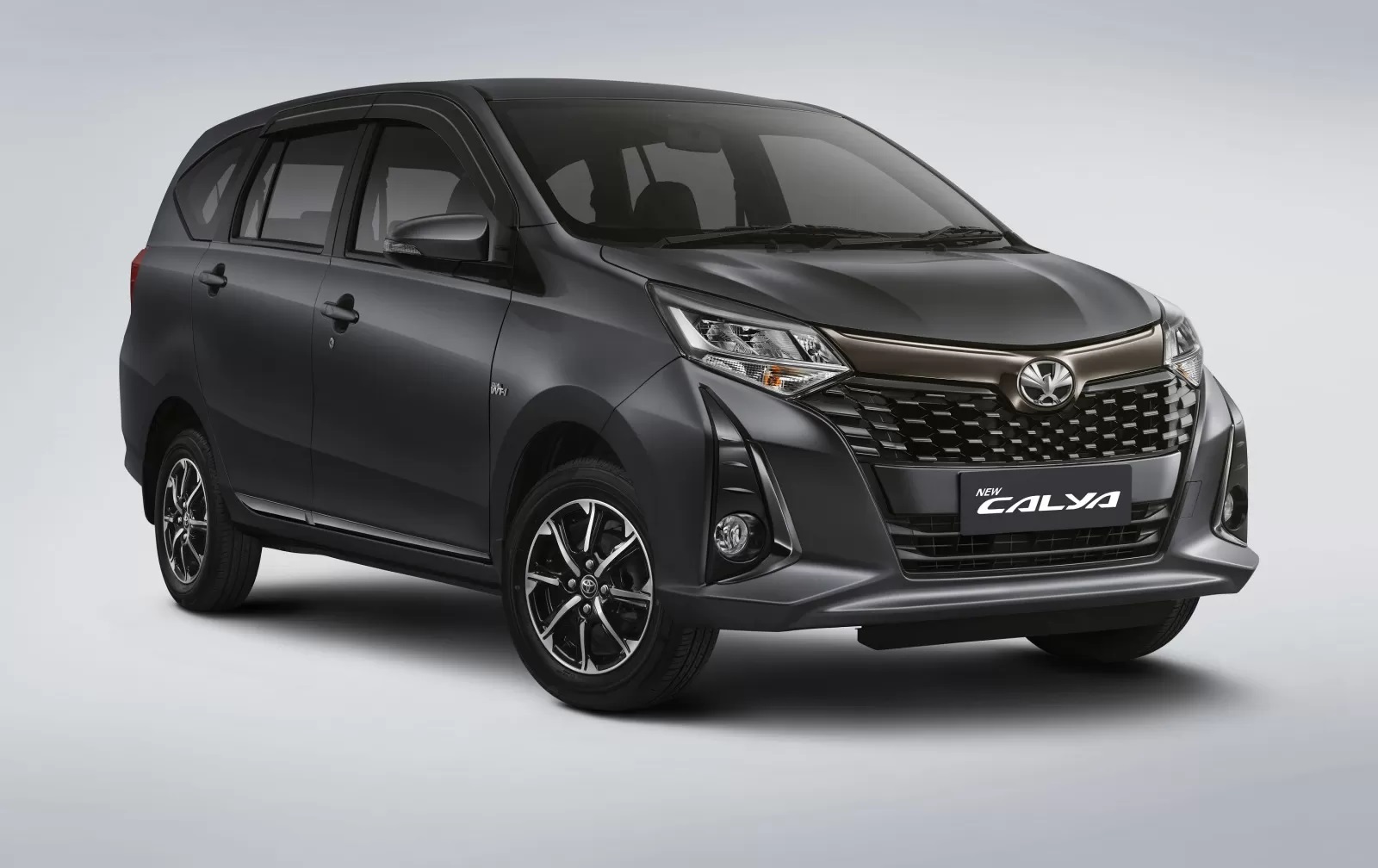 Pilihan Mobil Toyota dengan pajak ringan untuk keluarga. Hemat biaya tahunan, irit BBM, dan nyaman untuk kebutuhan harian.