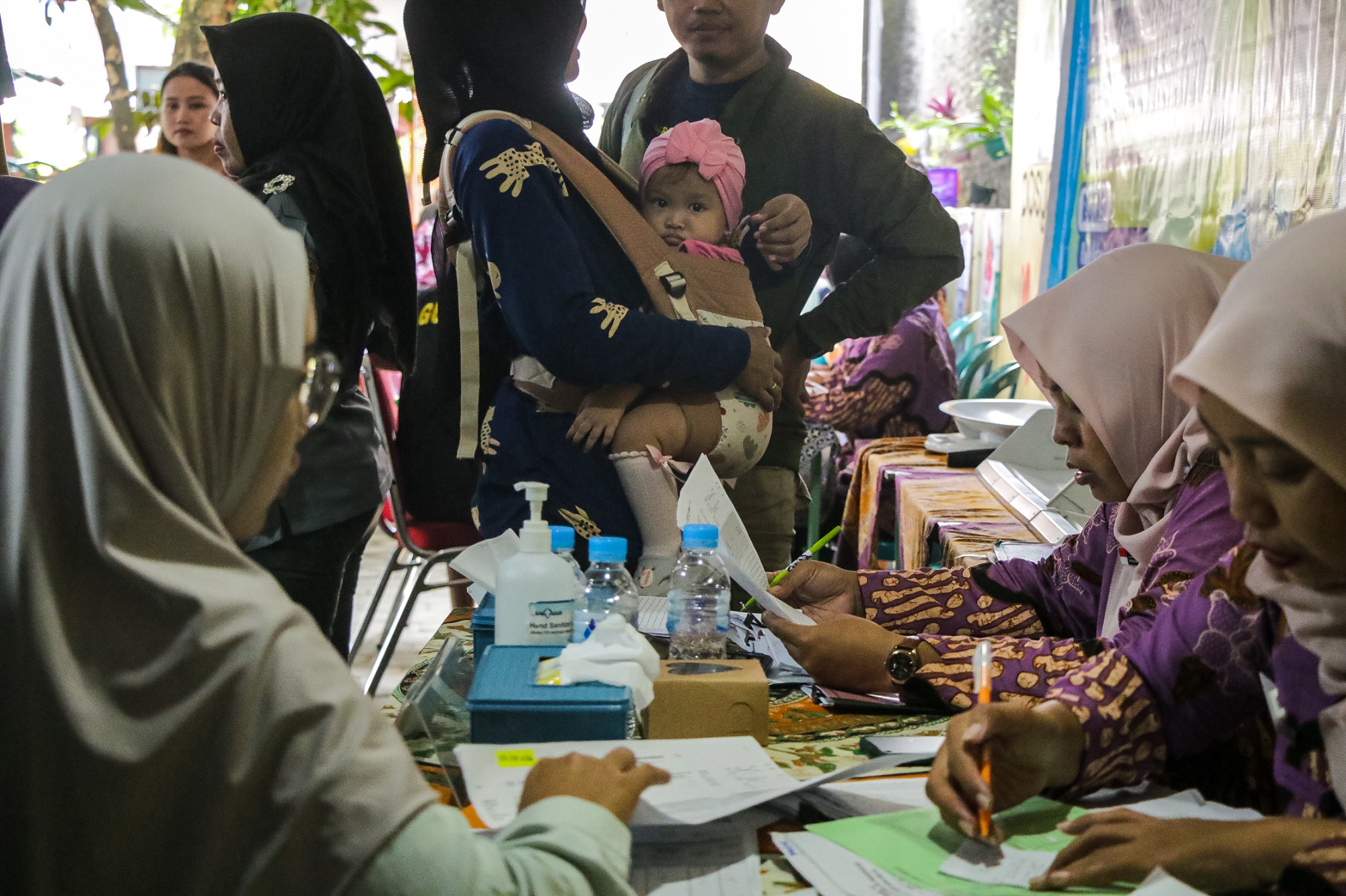 Aktivitas di Posyandu Plus Kota Solo. (M Ihsan/Radar Solo)
