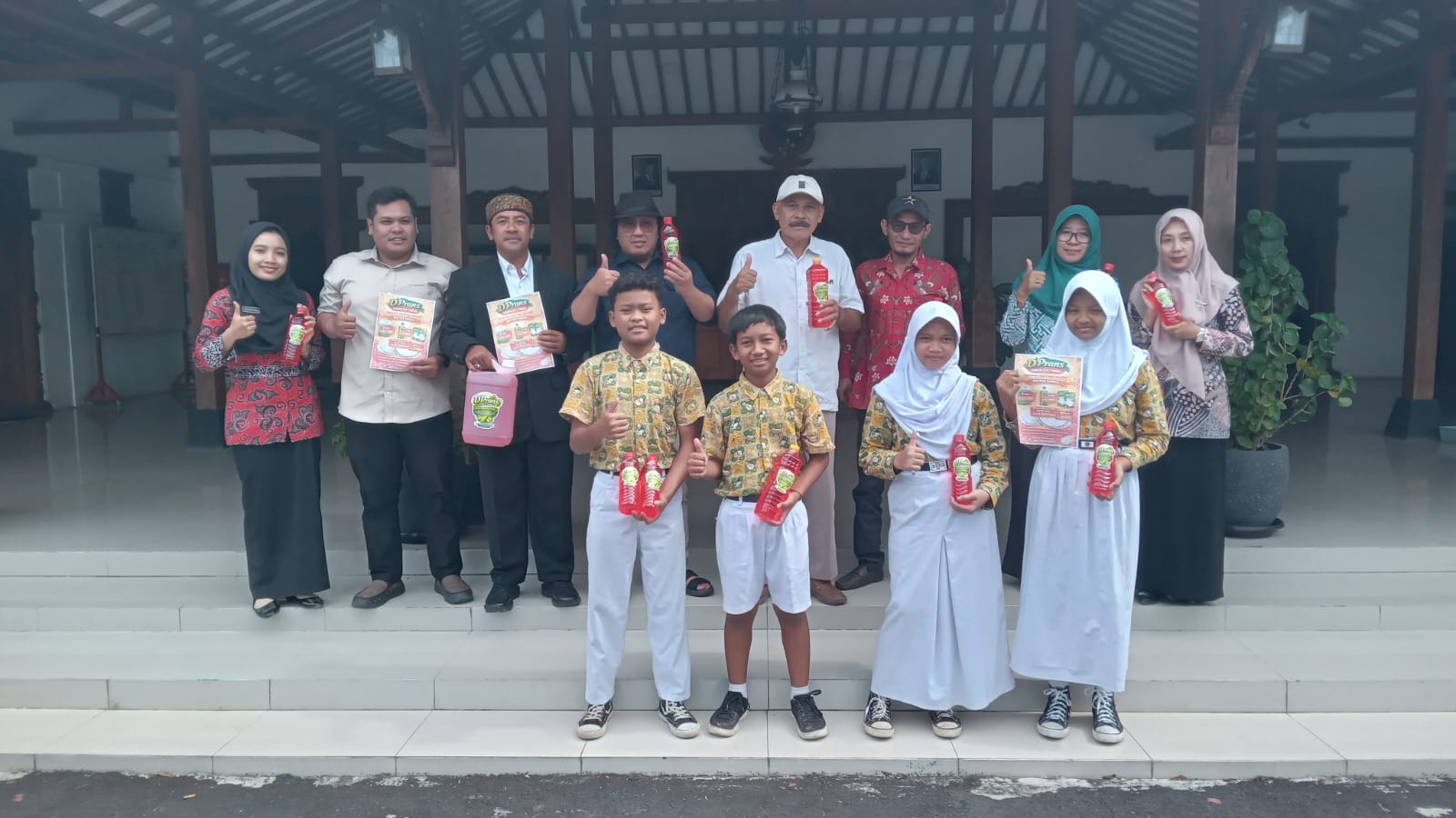 Sabun cuci tangan dari bahan belimbing wuluh kreasi siswa SDN 1 Pranan, Polokarto, Sukoharjo.