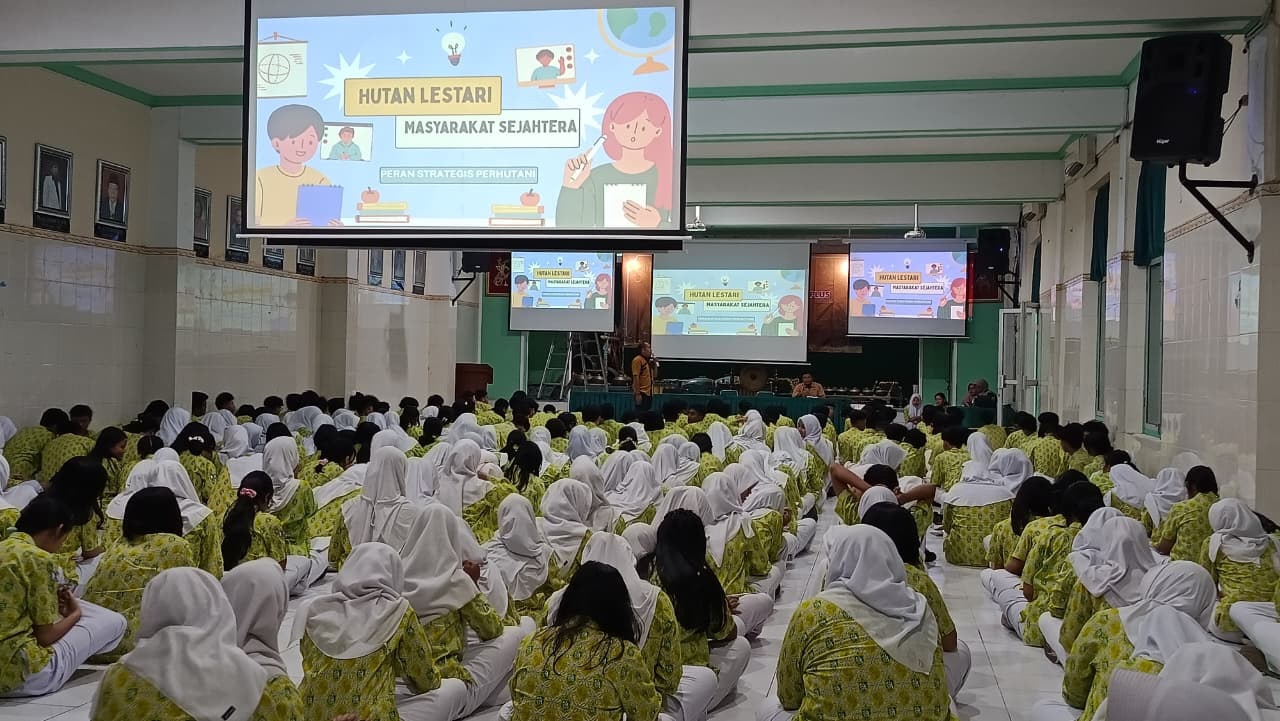 Kokurikuler hadirkan Perhutani di SMAN 1 Solo.