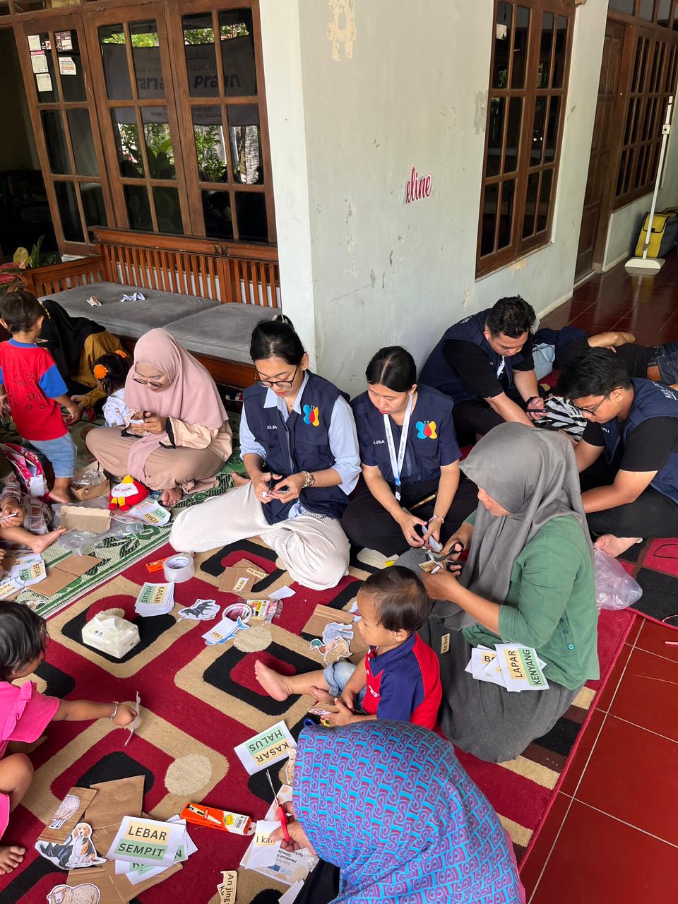 Melalui kegiatan edukasi ini, diharapkan para orang tua semakin memahami perannya sebagai pemberi stimulasi utama bagi anak.