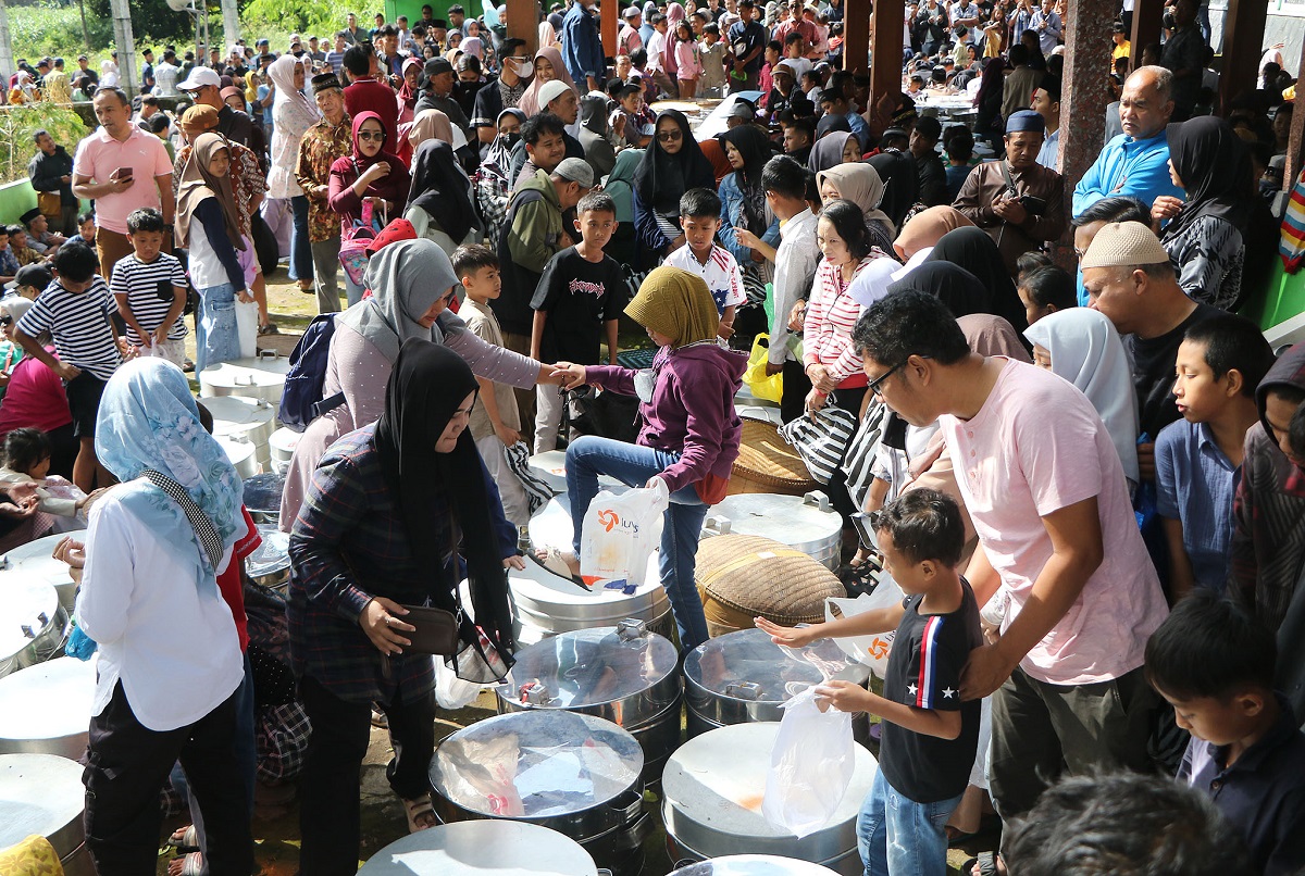 Kemeriahan tradisi sadranan di Kecamatan Cepogo, Boyolali disebut lebih meriah dibandingkan saat perayaan Idul Fitri.