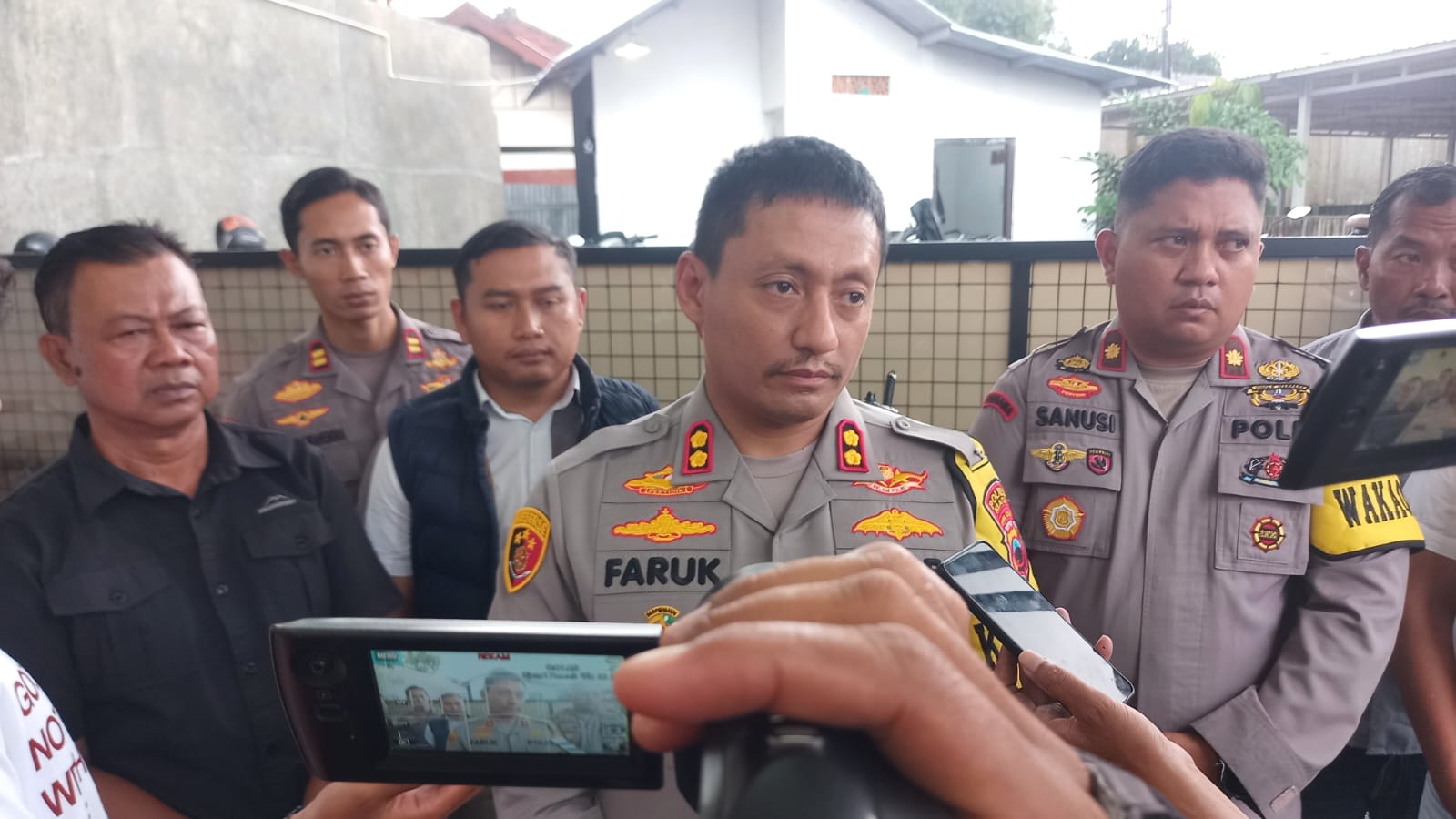 Kapolres Klaten AKBP Moh. Faruk Rozi saat memberikan keterangan ke awak media.
