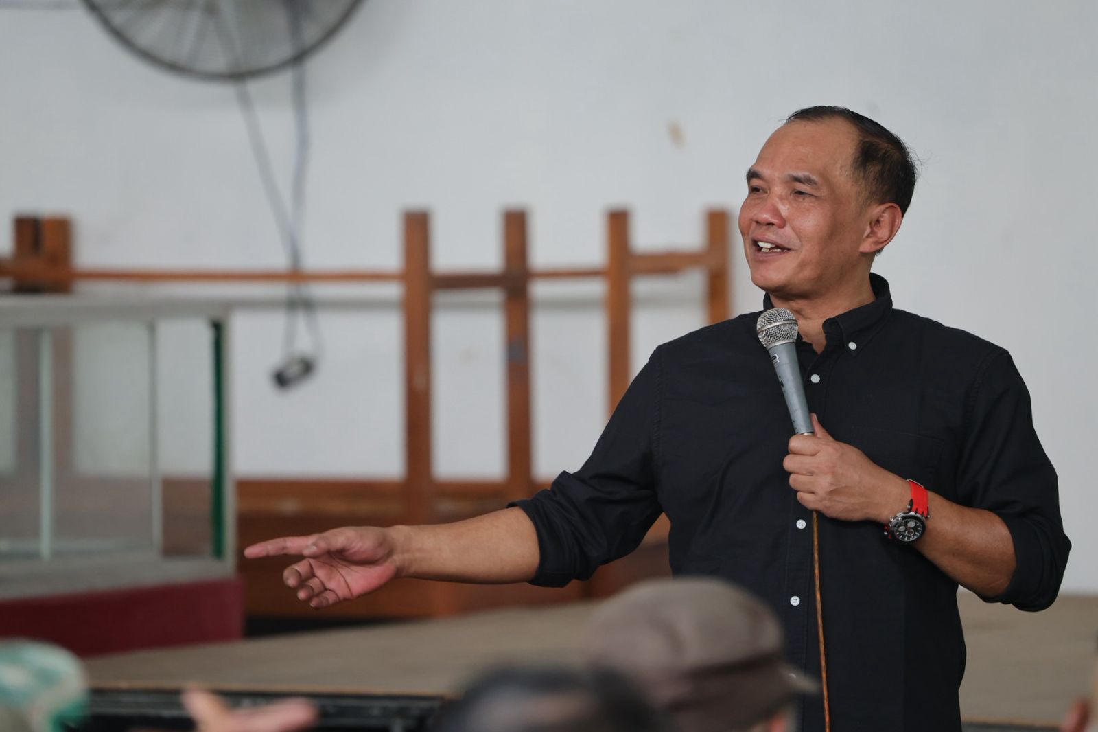 BERI ARAHAN: Ketua DPRD Jateng Sumanto saat memberikan sosialisasi dalam sebuah acara.  &nbsp;