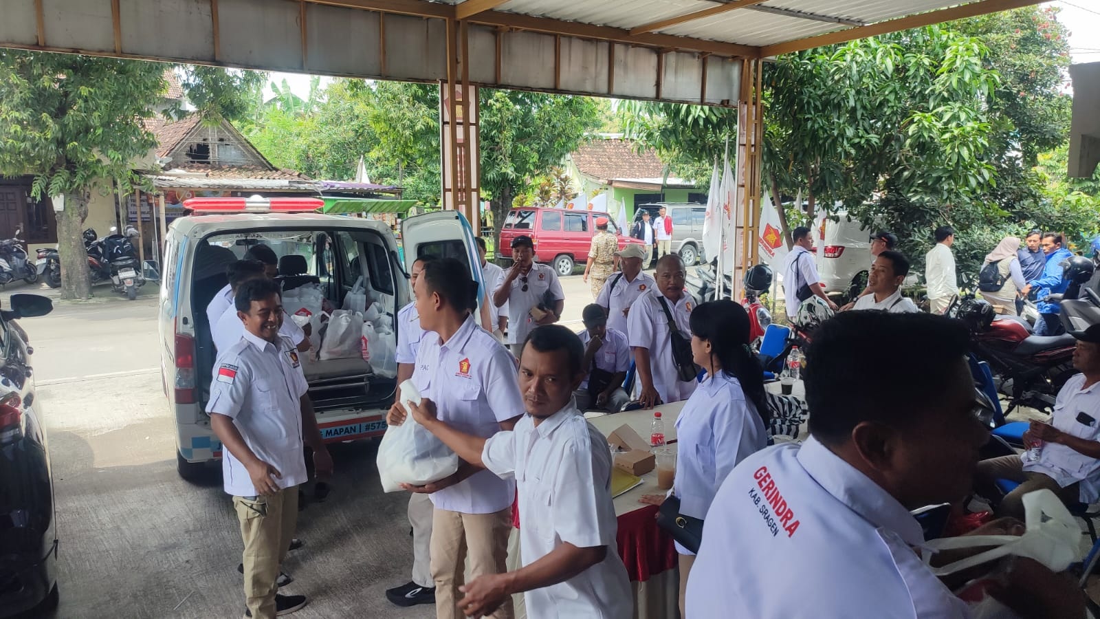 Perayaan HUT Ke-18 Partai Gerindra di Sragen, Minggu (8/2/2026). (Ahmad Khairudin/Radar Solo)