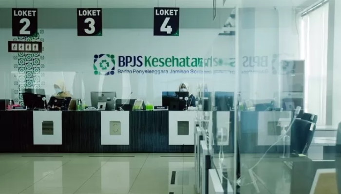 Ilustrasi layanan peserta JKN-KIS di Kantor BPJS Kesehatan.