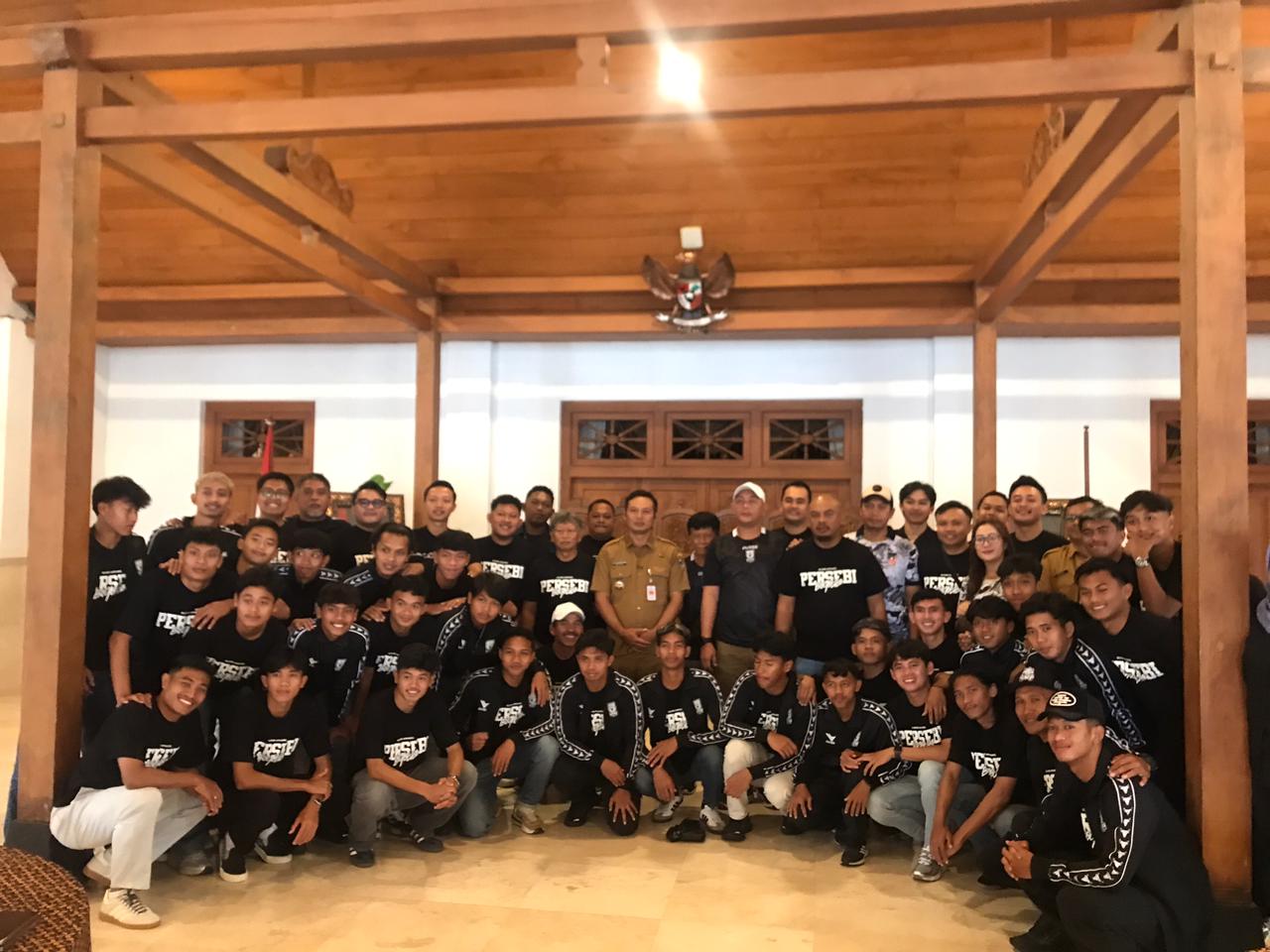 Jajaran pemain, pelatih, dan manajemen tim berjuluk Laskar Pandanaran tersebut secara resmi dibubarkan Bupati Boyolali Agus Irawan di Pendopo Alit Rumah Dinas Bupati, Senin (9/2/2026).