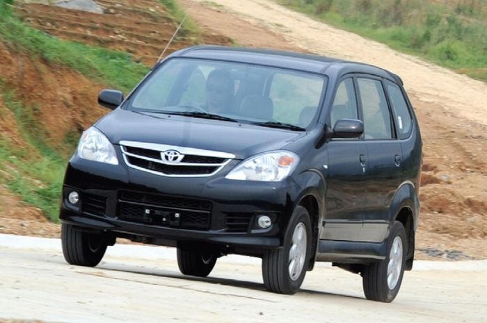 Berapa Kilometer Mobil Bekas Masih Layak Dibeli? Ini 5 Pilihan Terbaik di Bawah Rp100 Juta