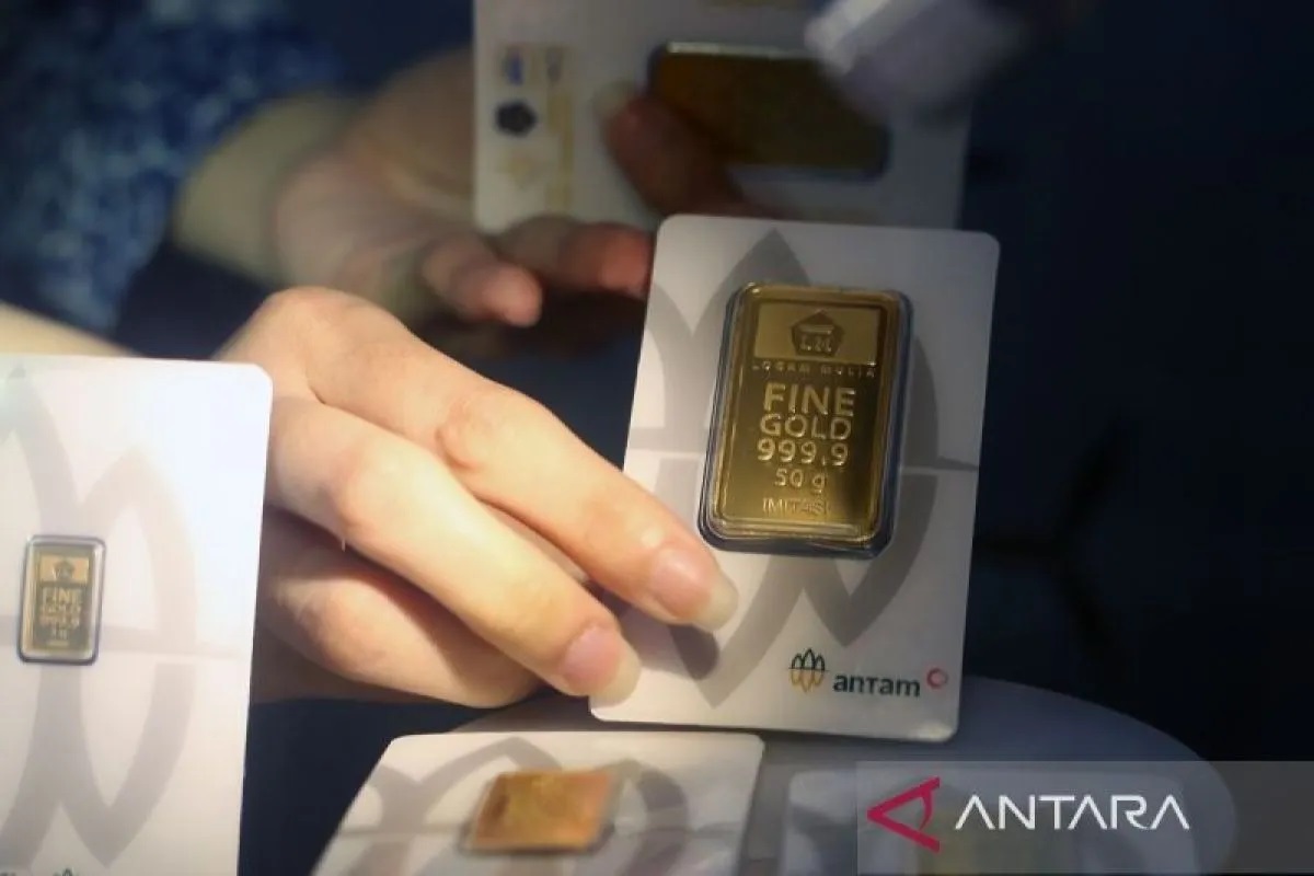 Harga emas Antam Kamis 12 Februari 2026: Rp 2.947.000 per gram. Cek update lengkap semua ukuran dan ketentuan pajaknya.