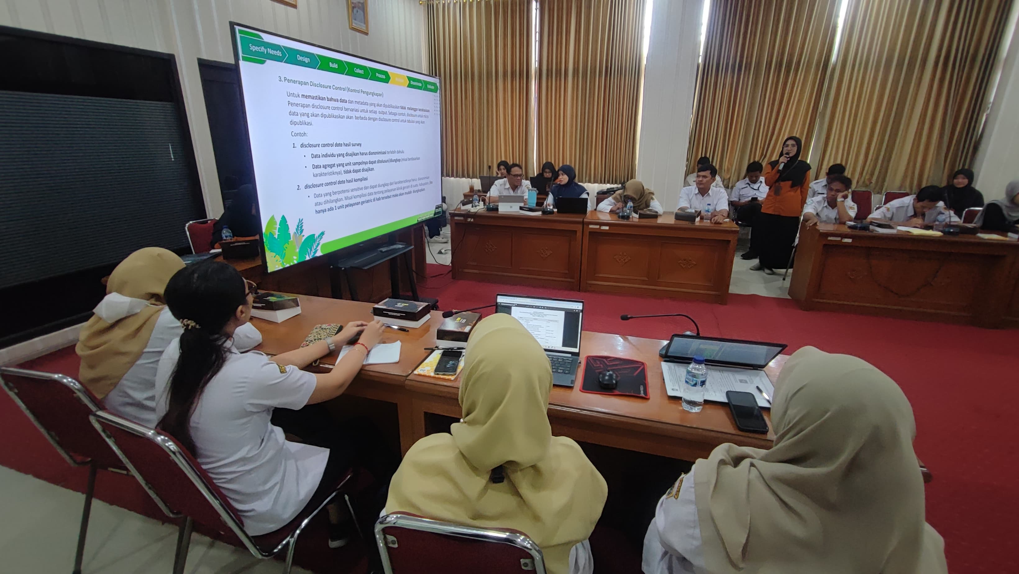 Kegiatan Forum Group Discussion (FGD) dan Sosialisasi Sensus Ekonomi yang digelar oleh BPS Klaten di aula Kantor Dinas Komunikasi dan Informatika (Diskominfo) Klaten.