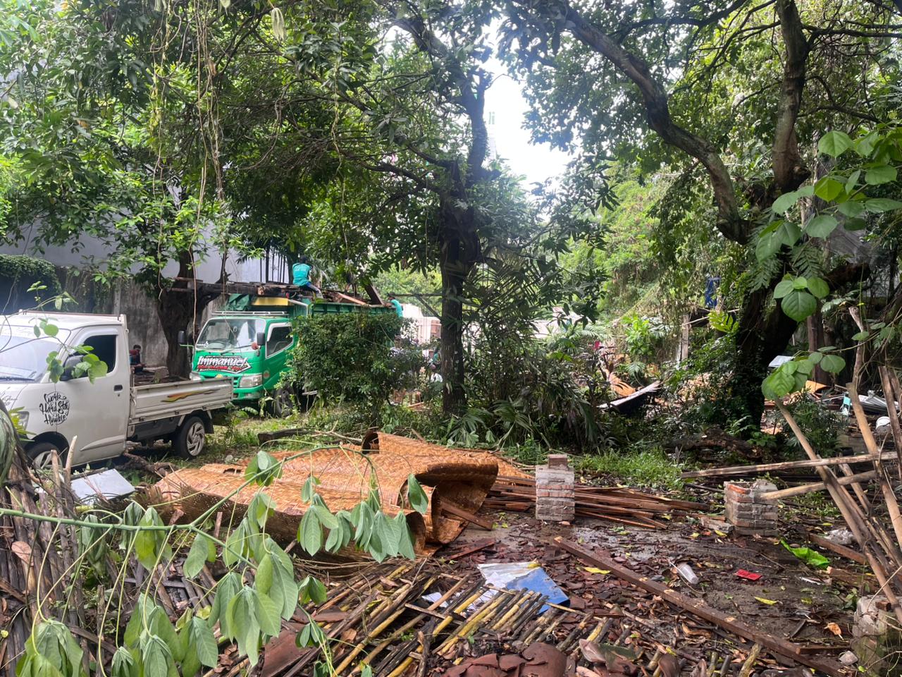 Dalem Padmosusastro disoal setelah dibongkar rata dengan tanah. (M Ihsan/Radar Solo)