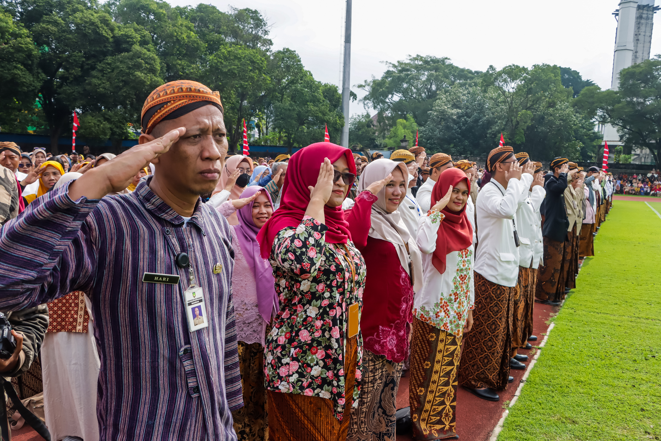 Upacara HUT Ke-281 Kota Solo di Stadion Sriwedari dengan busana adat Jawa, Selasa (17/2/2026). (M Ihsan/Radar Solo)