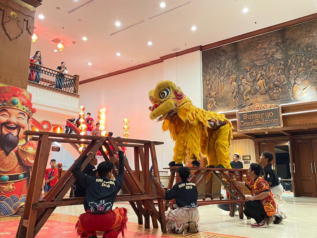 Perayaan Tahun Baru Imlek bertajuk &ldquo;One Day in Shanghai&rdquo; Chinese New Year Buffet Dinner di Narendra Restaurant The Sunan Hotel Solo.