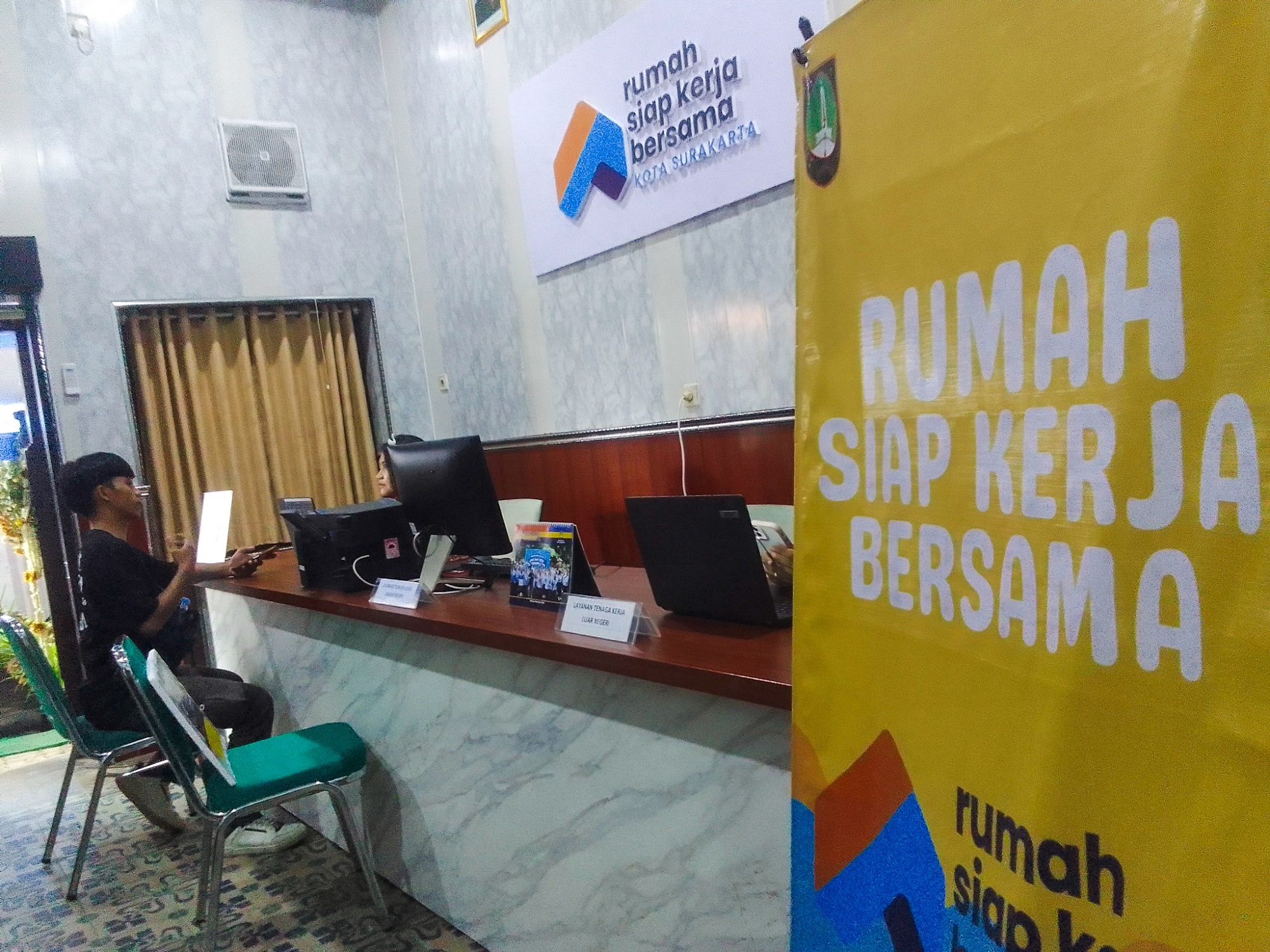 Keberadaan Rumah Siap Kerja Pemkot Solo dinilai belum optimal. (M Ihsan/Radar Solo)