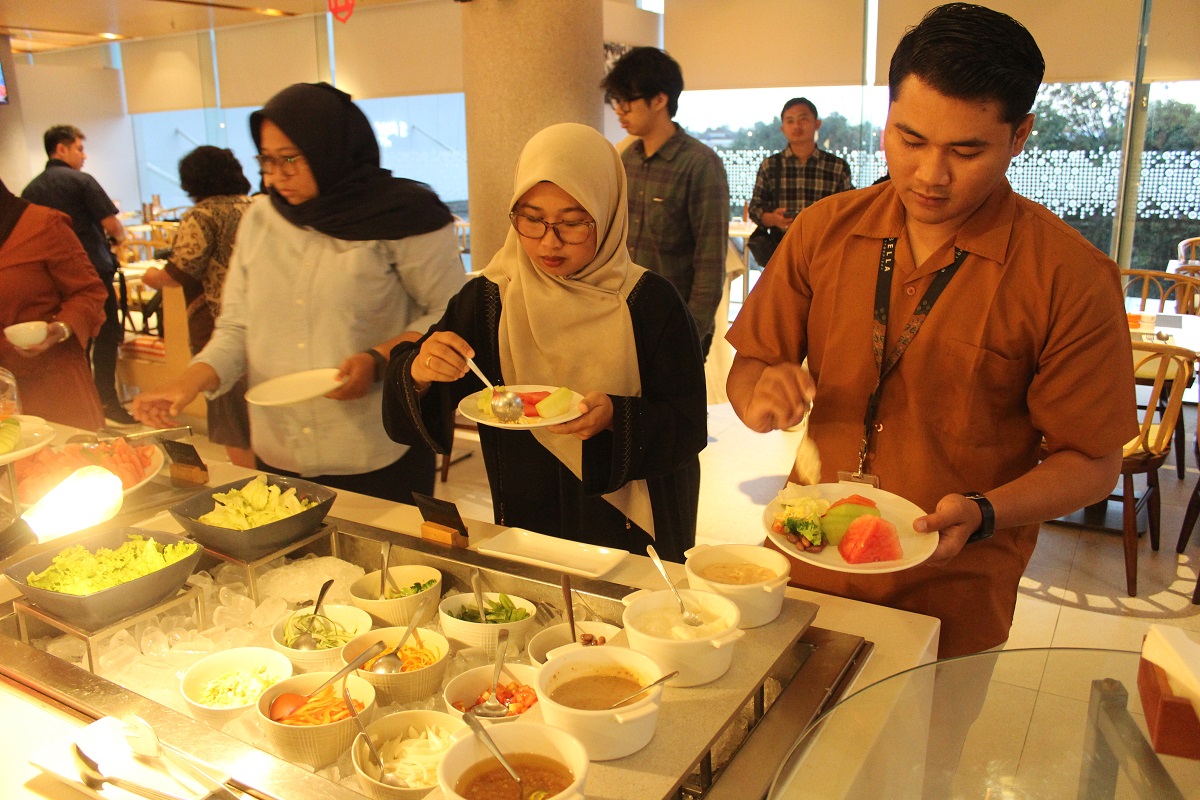 HARRIS Hotel Solo menghadirkan program eksklusif bertajuk &ldquo;Ala Raja&rdquo;, sebuah pengalaman berbuka puasa dengan sajian premium.