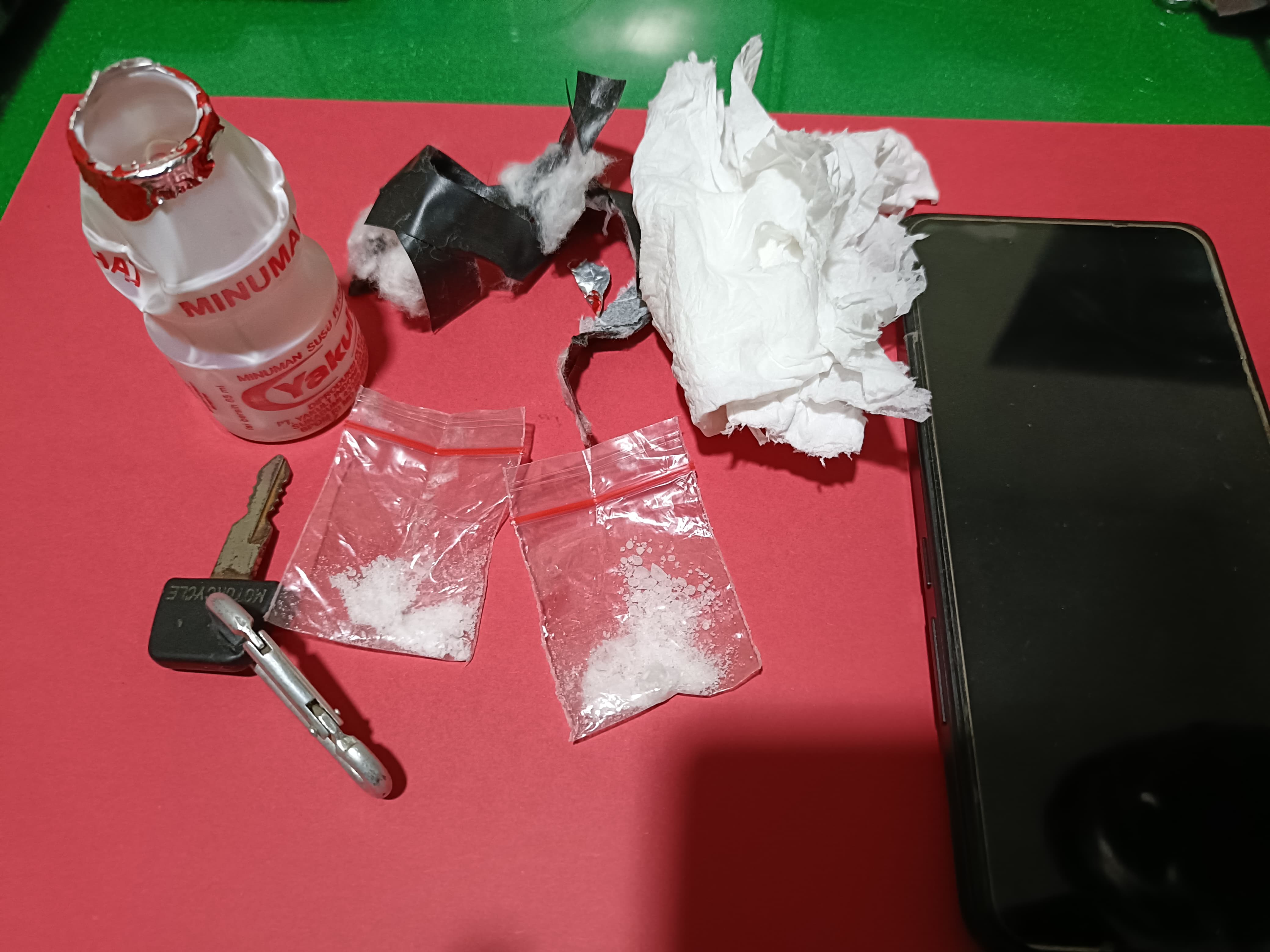 Barang bukti sabu disita dari pelaku yang dibekuk di Desa Tawangrejo, Kecamatan Jatipurno, Kabupaten Wonogiri, Senin (16/2/2026).