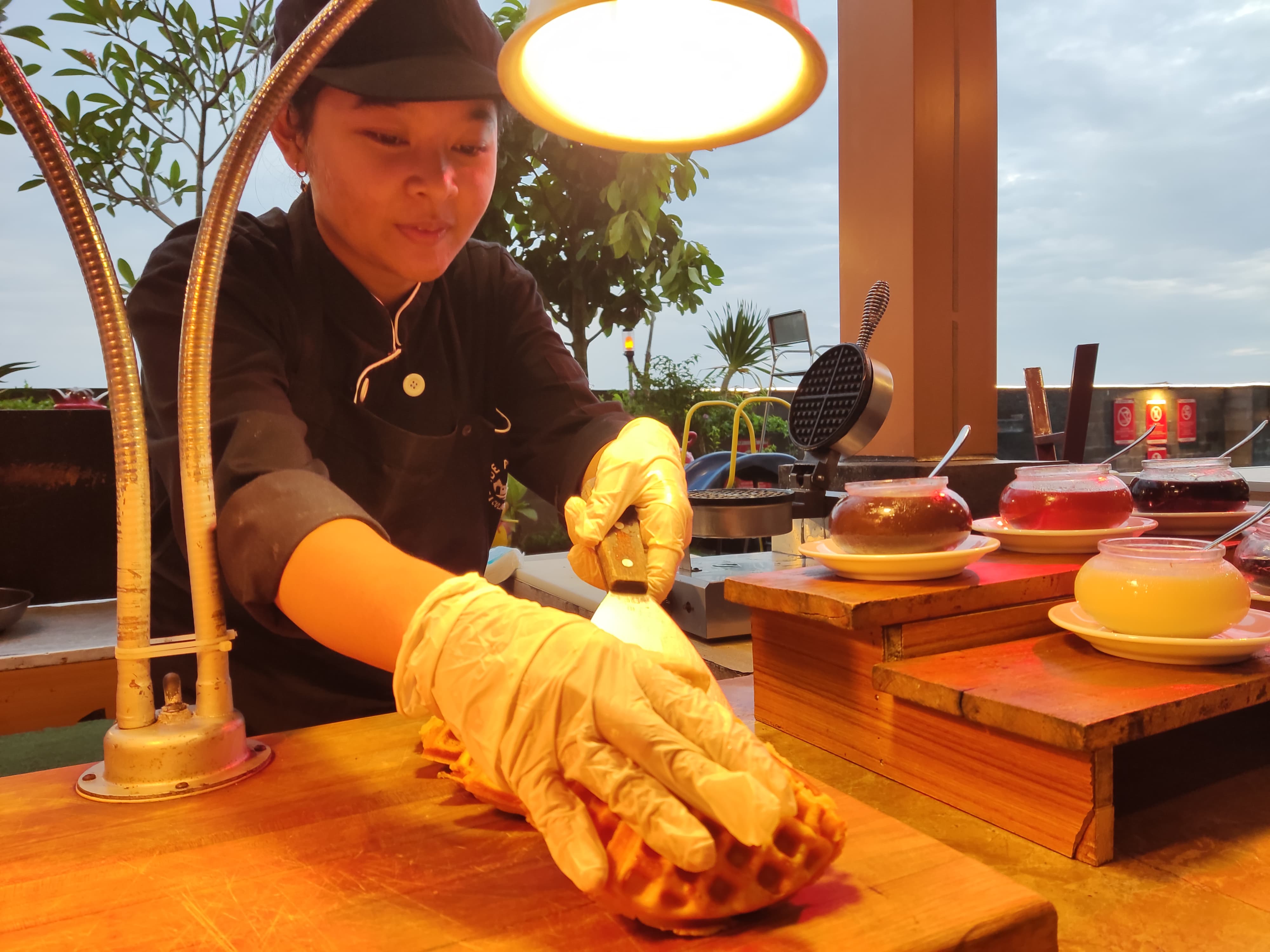 Aston Solo Hotel menyiapkan menu berbuka puasa yang cukup spesial. 