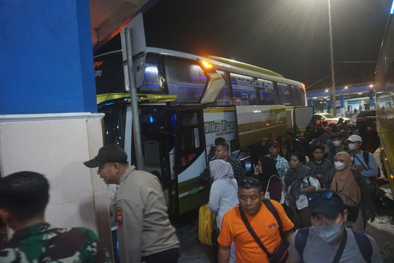 Ilustrasi mudik gratis di Terminal Ir Soekarno Klaten 2025.