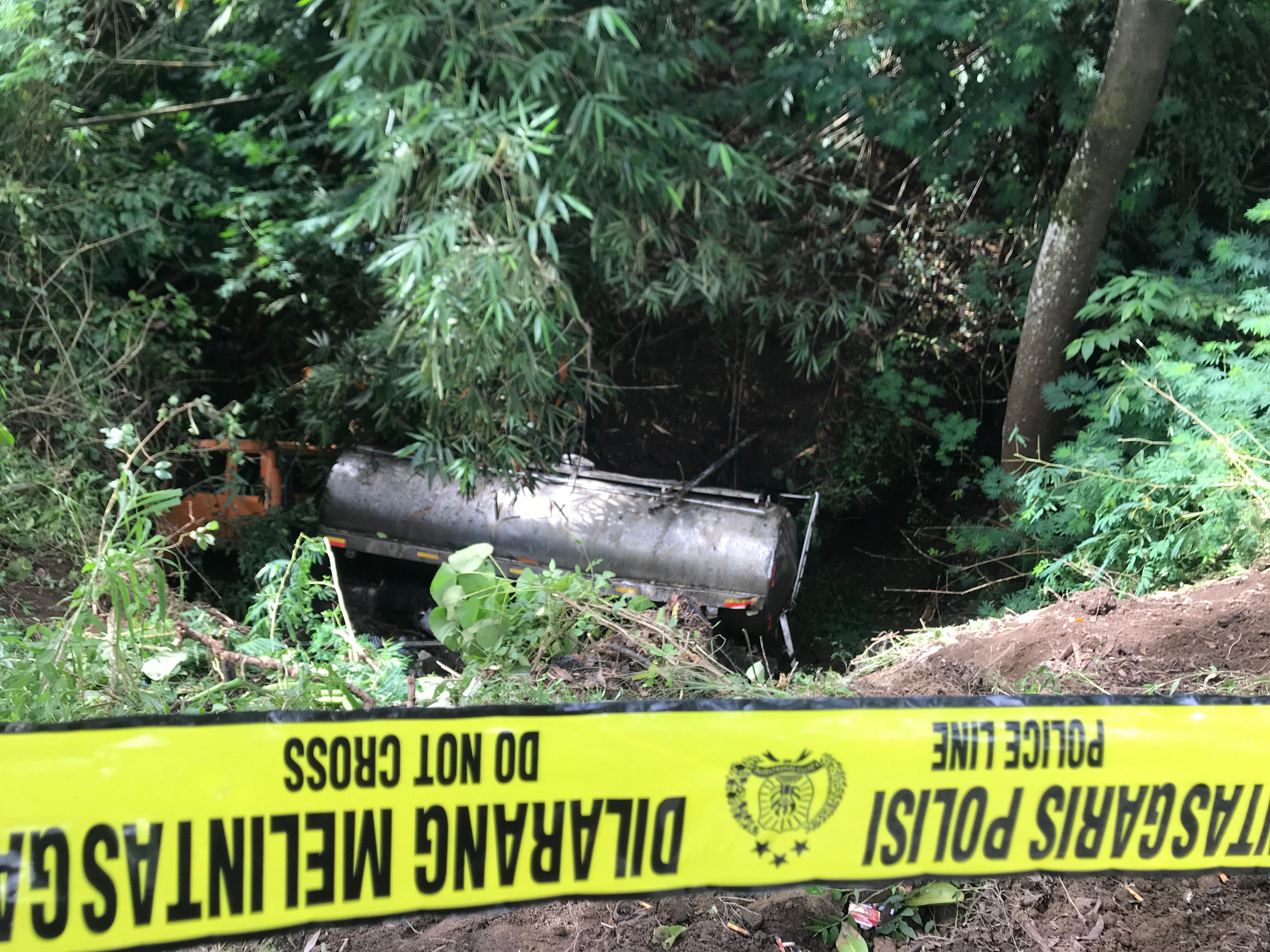 Truk tangki muatan susu terjun ke Jurang Siropoh, Dukuh Gatak Rejo, Desa Sukorejo, Kecamatan Musuk, Kabupaten Boyolali, Rabu (25/2/2026) sekira pukul 19.30.