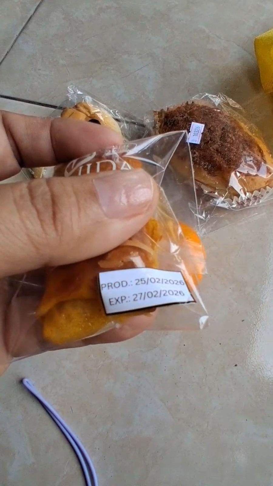 Tanggal masa kedaluwarsa menu MBG yang bertepatan dengan hari menu dibagikan, Jumat (27/2/2026). 
